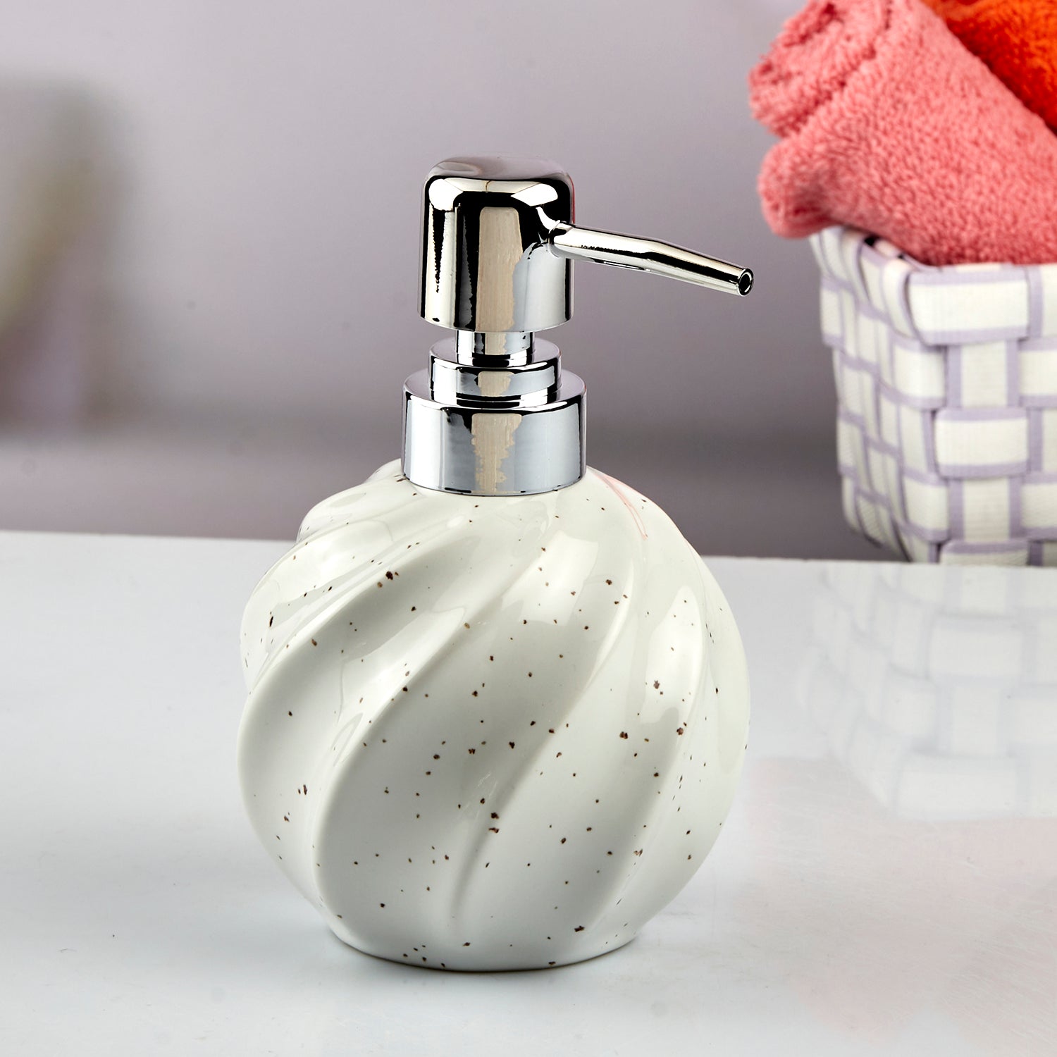 Ceramic Soap Dispenser liquid handwash pump for Bathroom, Set of 1, Black (10742)