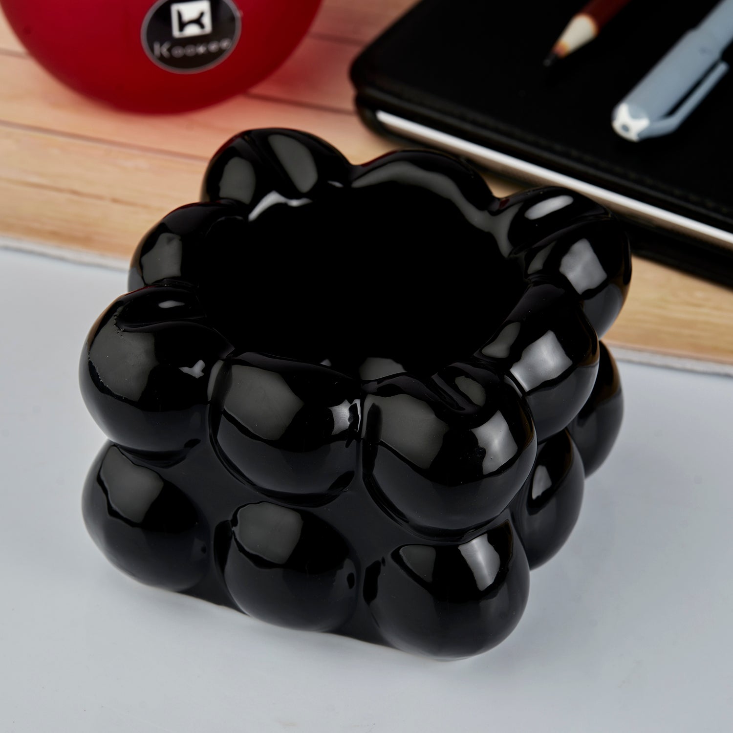 Ceramic Ashtray for Smokers (10759)