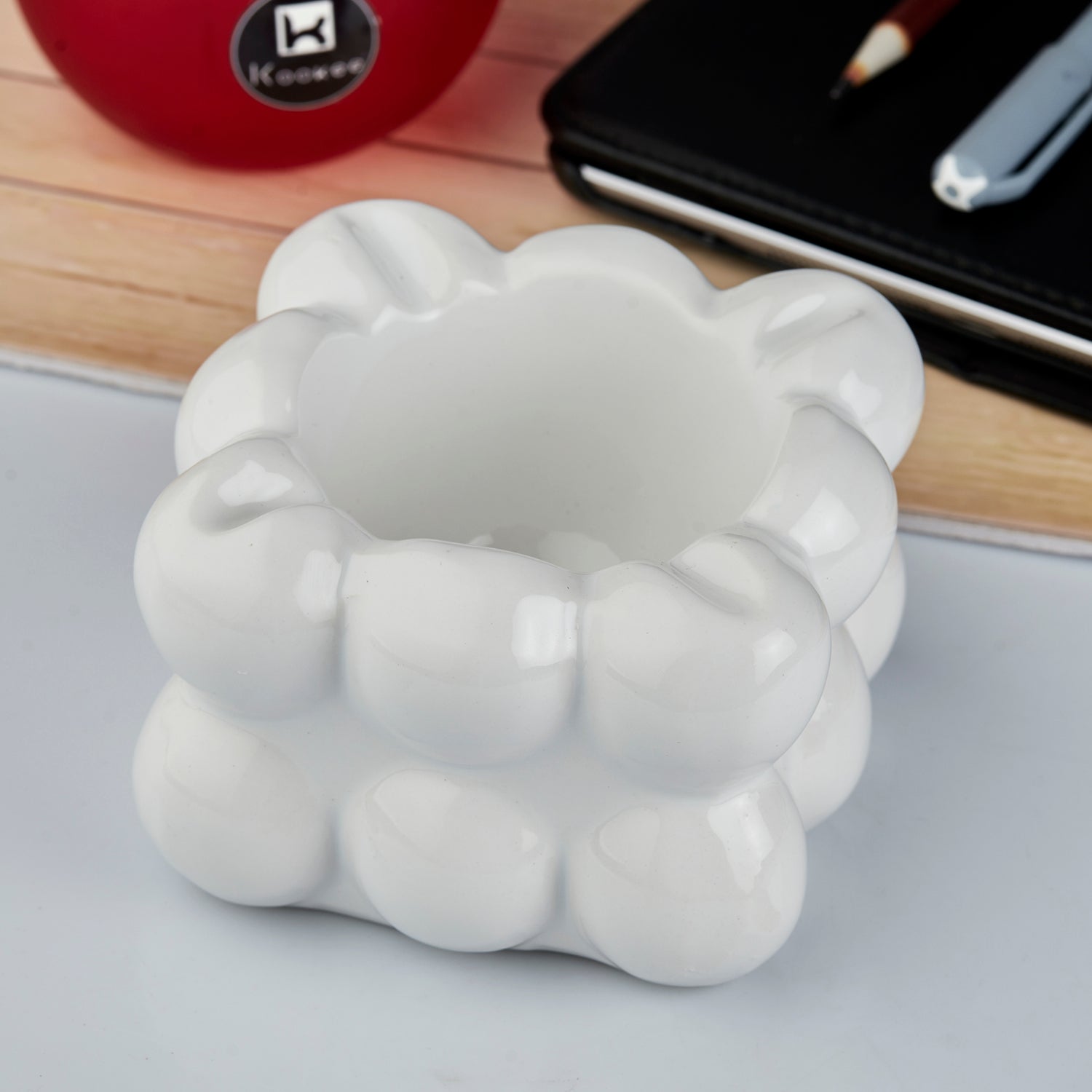 Ceramic Ashtray for Smokers (10759)