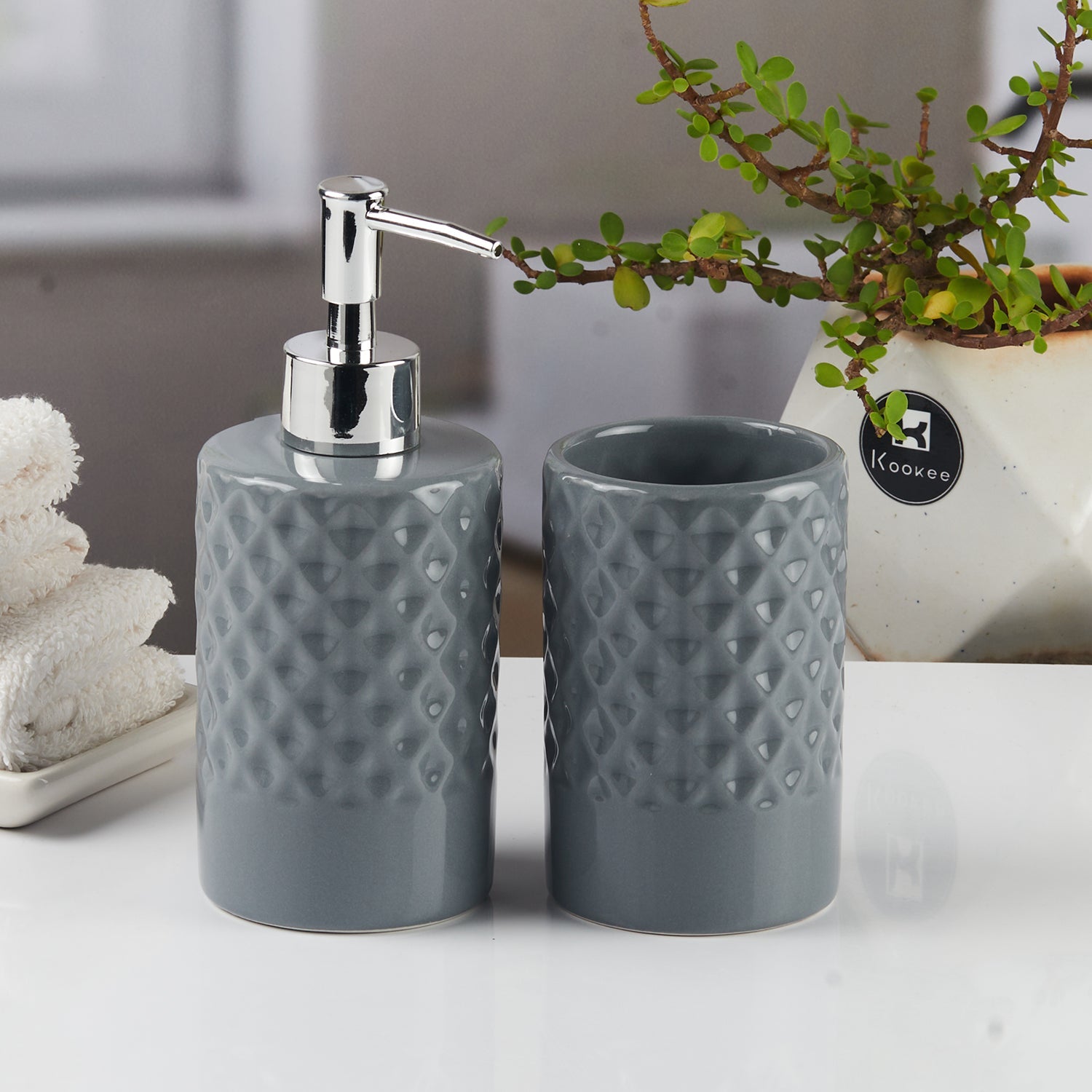 Ceramic Bathroom Accessories Set of 2 with Soap Dispenser (11118)