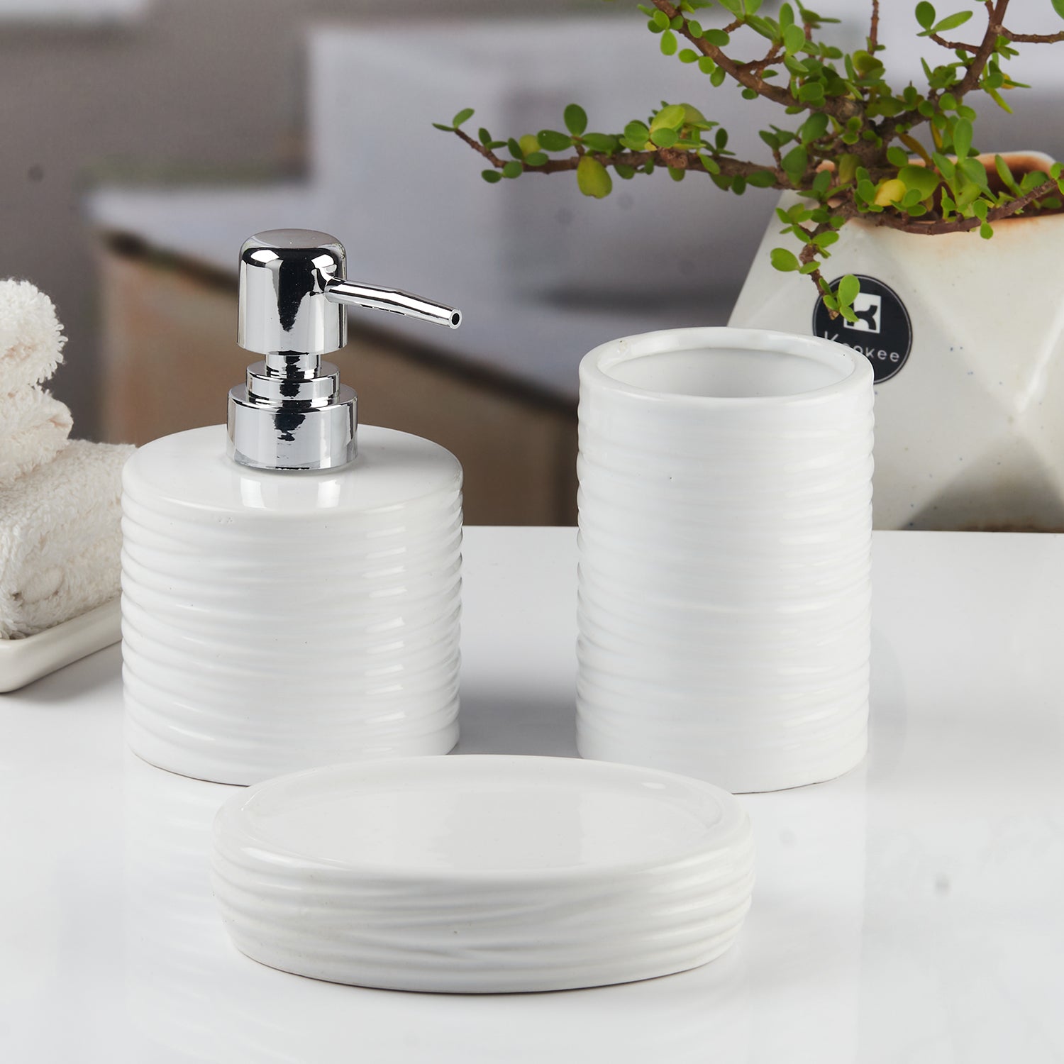 Ceramic Bathroom Accessories Set of 3 with Soap Dispenser (11139)