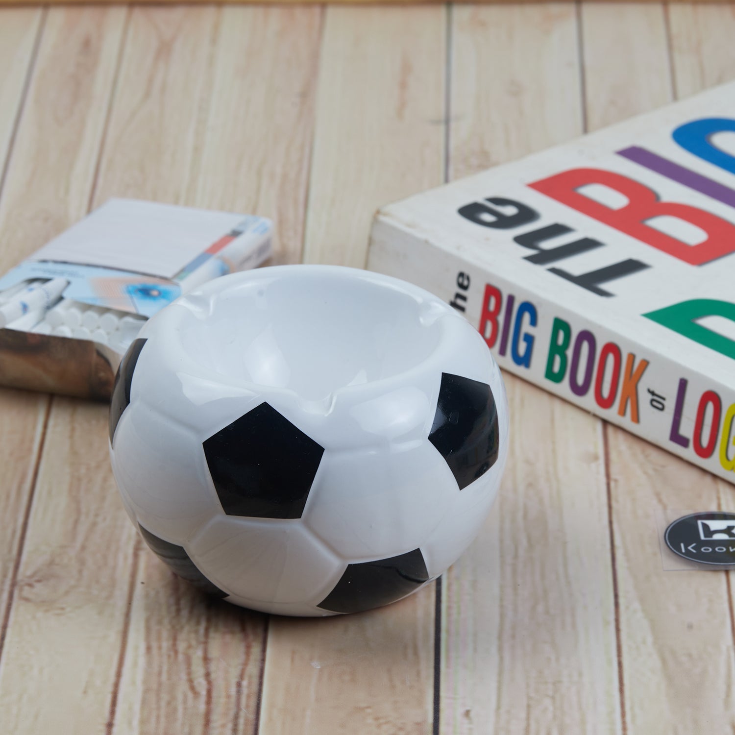 Groovy Ceramic Ashtray for Home & Office, Green (11348)