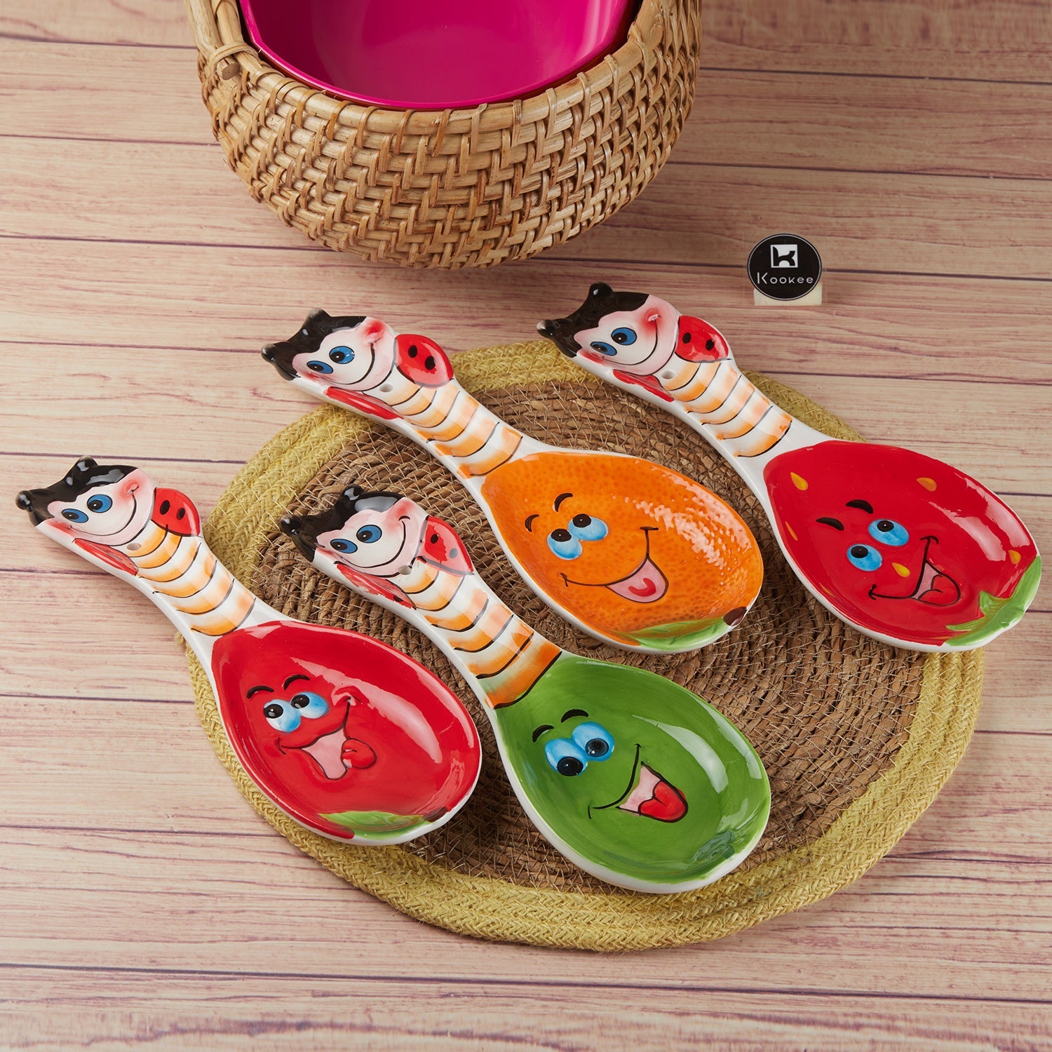 Ceramic Serving Spoon with Cartoon Design, Set of 1 (11174)