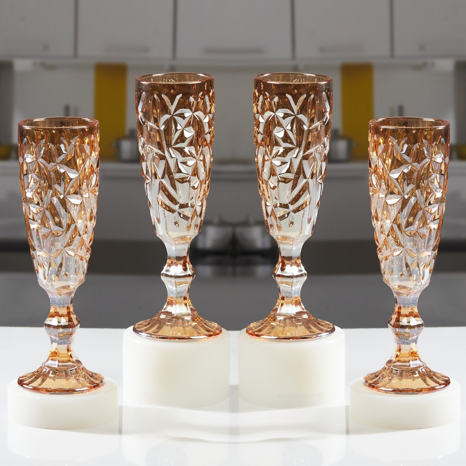 Kookee Wine Glasses, Gold, ART11733