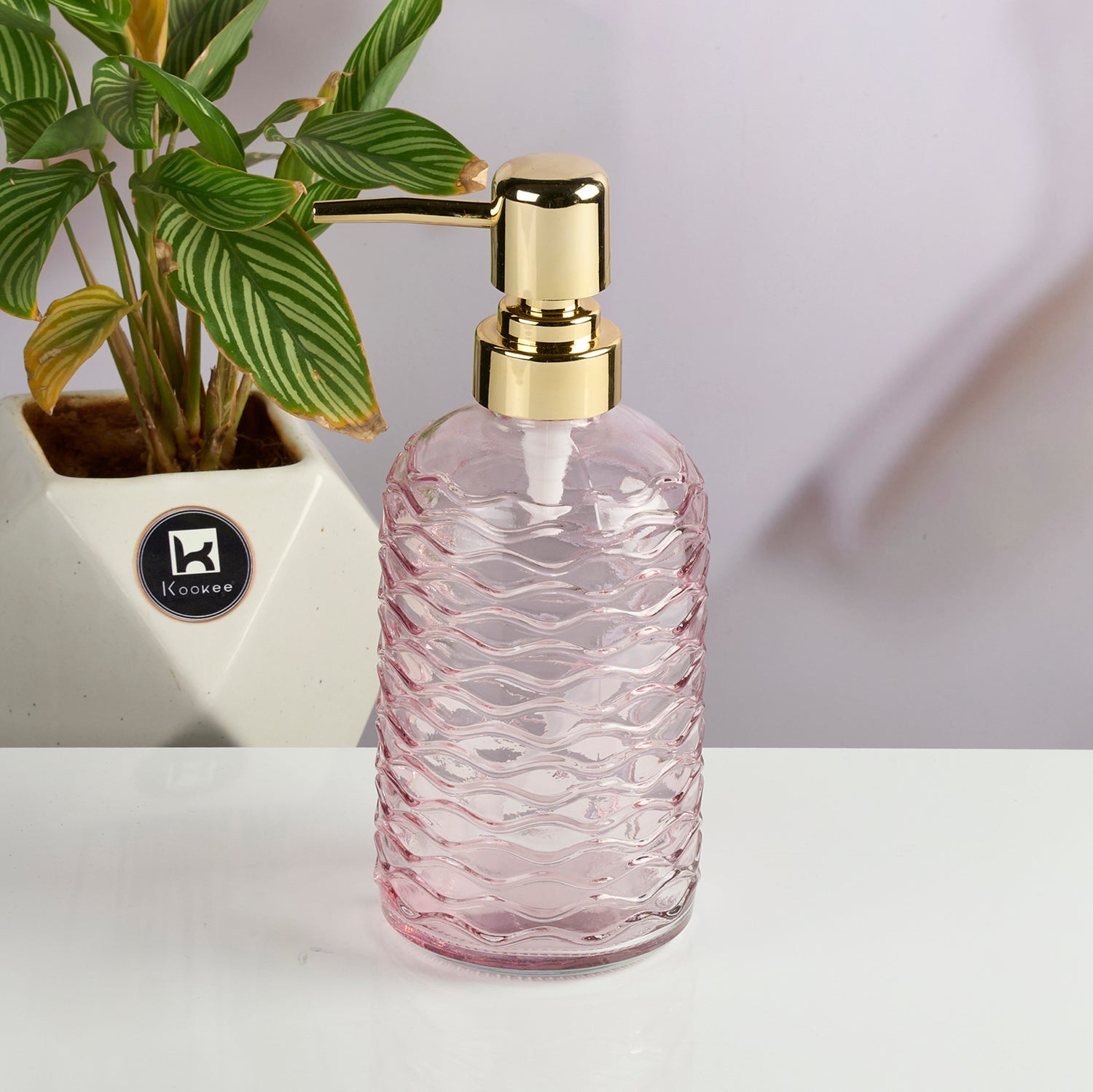 Glass Soap Dispenser for handwash, Pink (Set of 1) (11911)
