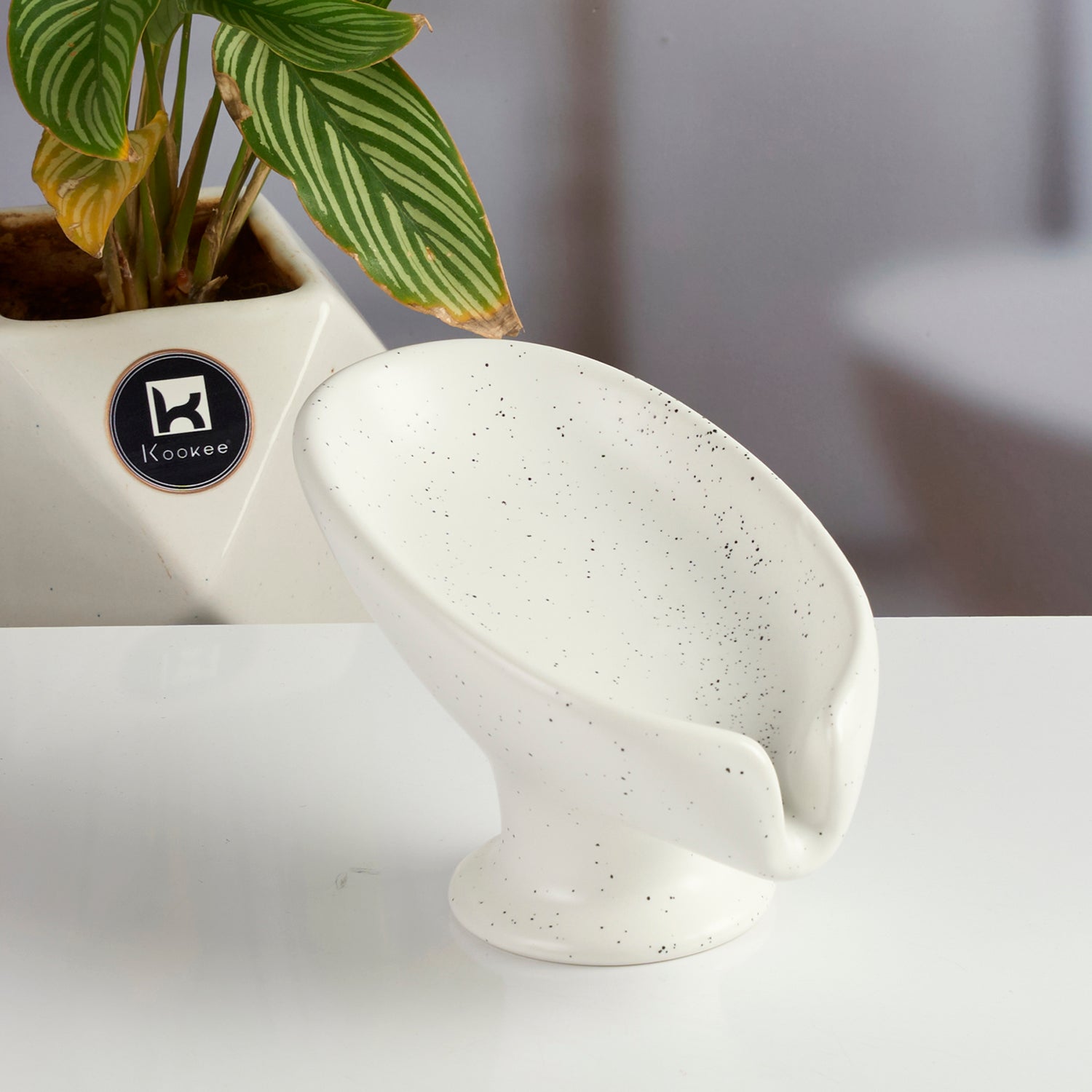 Ceramic Soap Holder Dish, Set of 1, White (Set of 1) (12090)