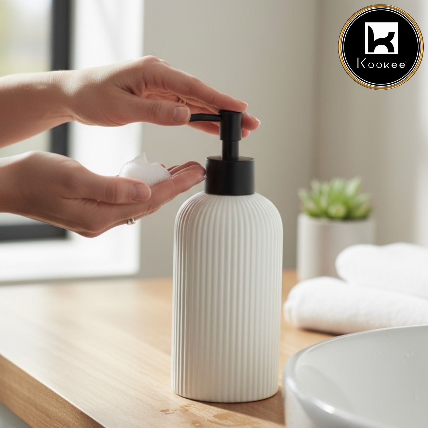 Kookee Ceramic Soap Dispensers, Beige, ART12244