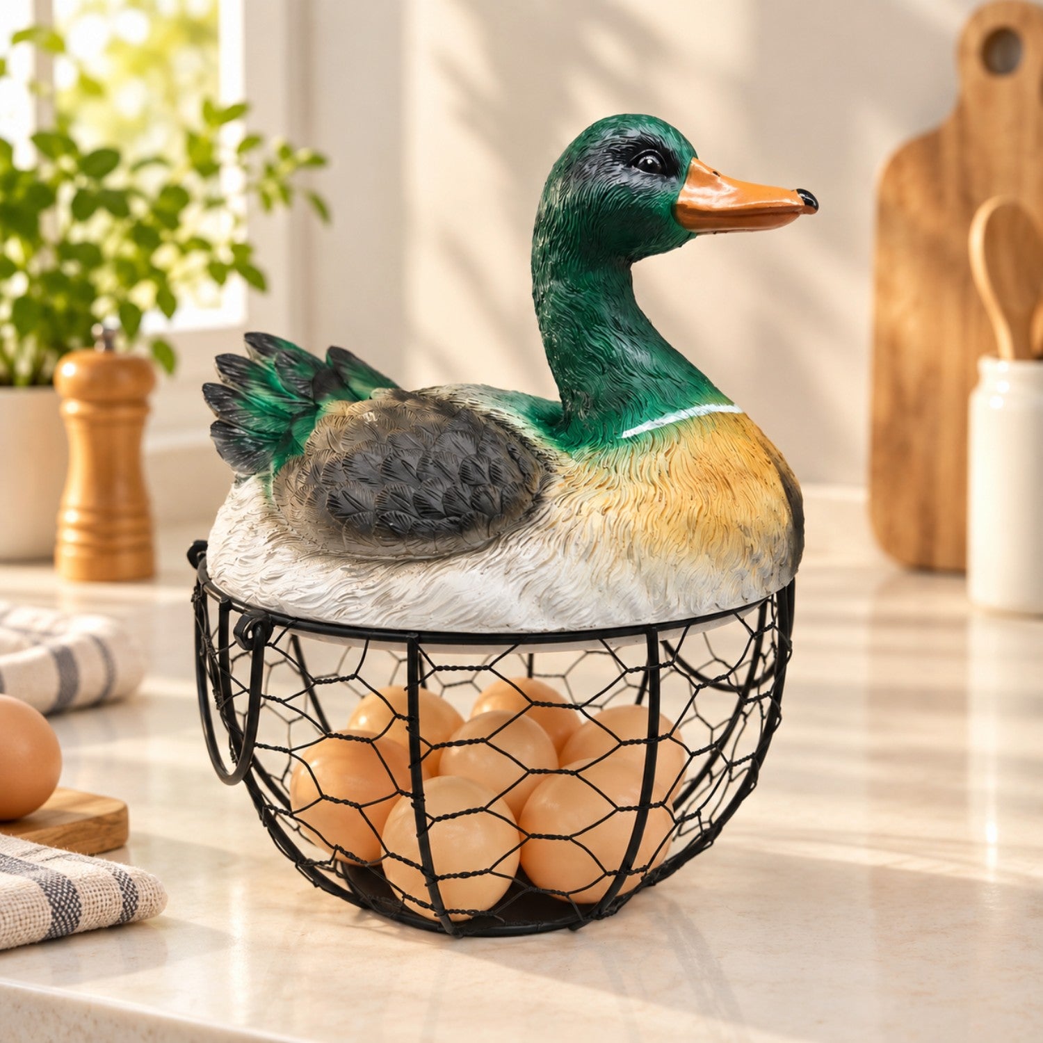 Kookee Wire Mesh Egg Basket with Polyresin Duck Lid for Kitchen