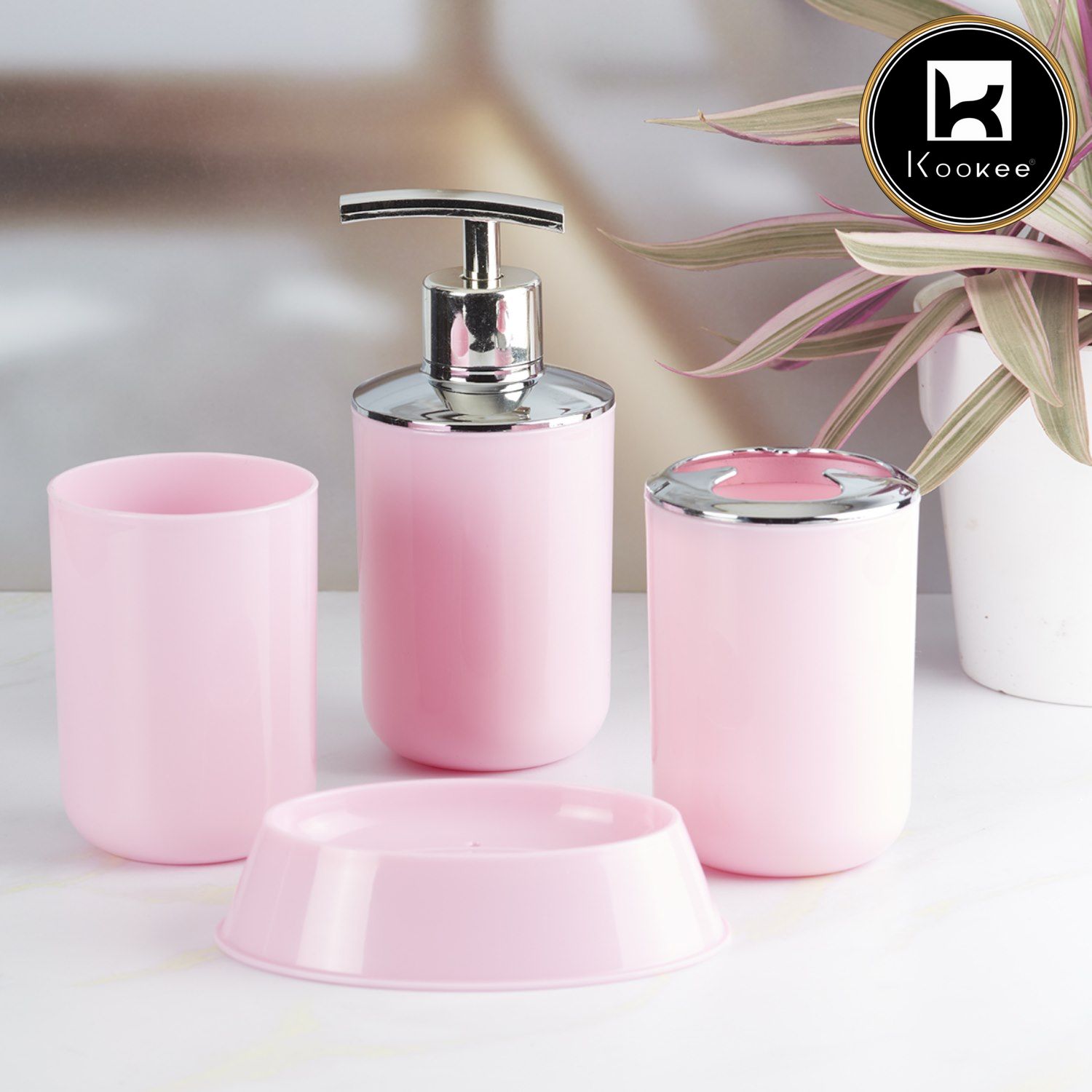 Acrylic Set of 4 Bath Set with Soap Dispenser (7395)