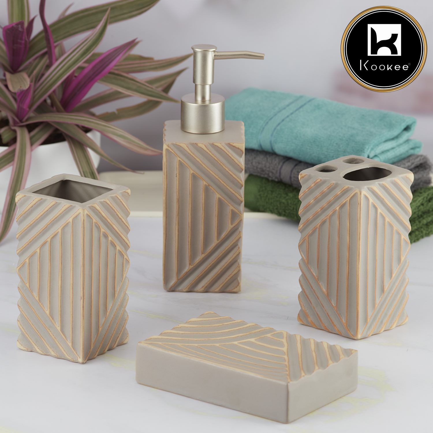 Ceramic Bathroom Set of 4 with Soap Dispenser (7700)