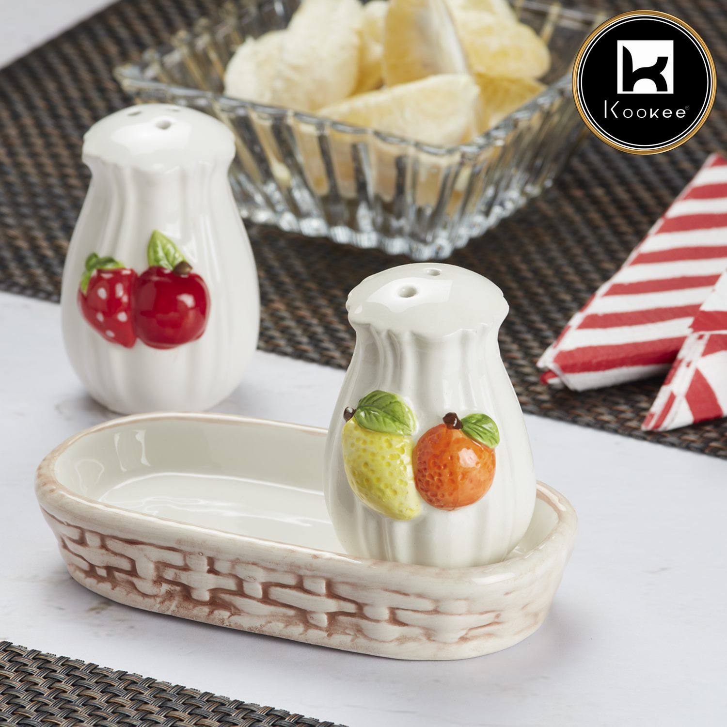 Ceramic Salt and Pepper Set with tray, Fruits, White (8531)