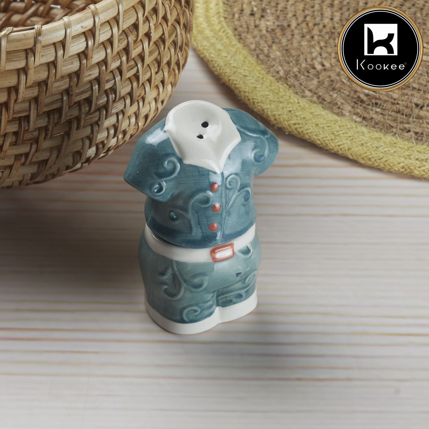 Kookee Ceramic Salt and Pepper Set with tray, Shirt Pant Design, Pink (8560)