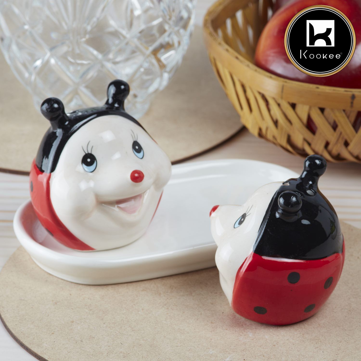 Ceramic Salt and Pepper Set with tray, Lady Bug Design, Red Black (V-SALT-009-1)