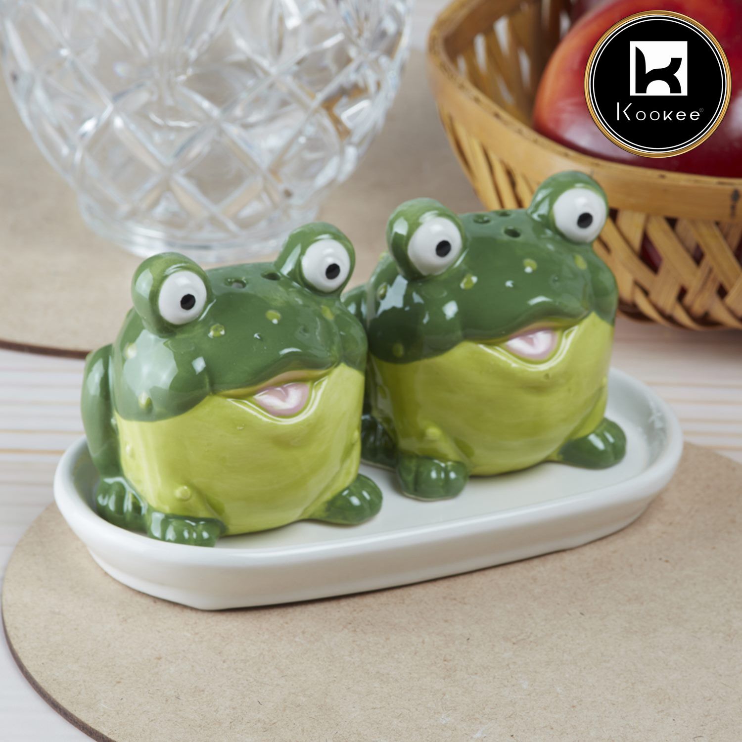 Ceramic Salt and Pepper Set with tray, Frog Design, Green (V-SALT-009-1)