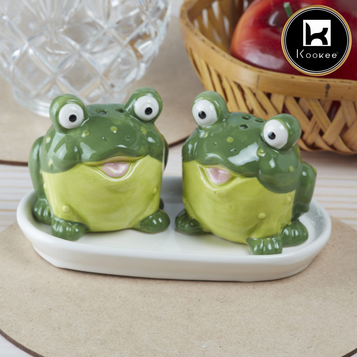 Kookee Ceramic Salt and Pepper Shakers Set with tray for Dining Table used as Namak Dhani, Shaker, Sprinkler, Spices Dispenser for Home, Kitchen and Restaurant, Frog Design, Green