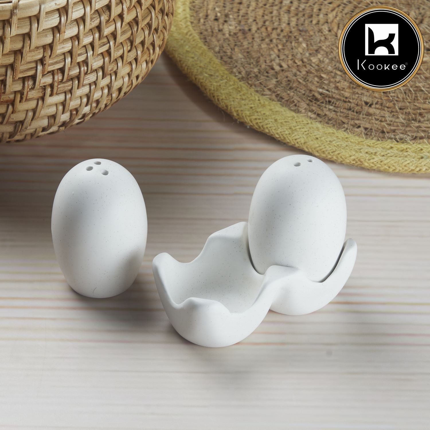 Ceramic Salt and Pepper Set with tray, Egg Design, White (8580)