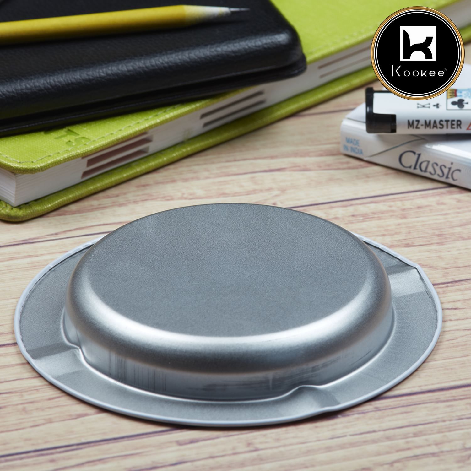 Kookee Tin Ashtrays, Multi, ART09804