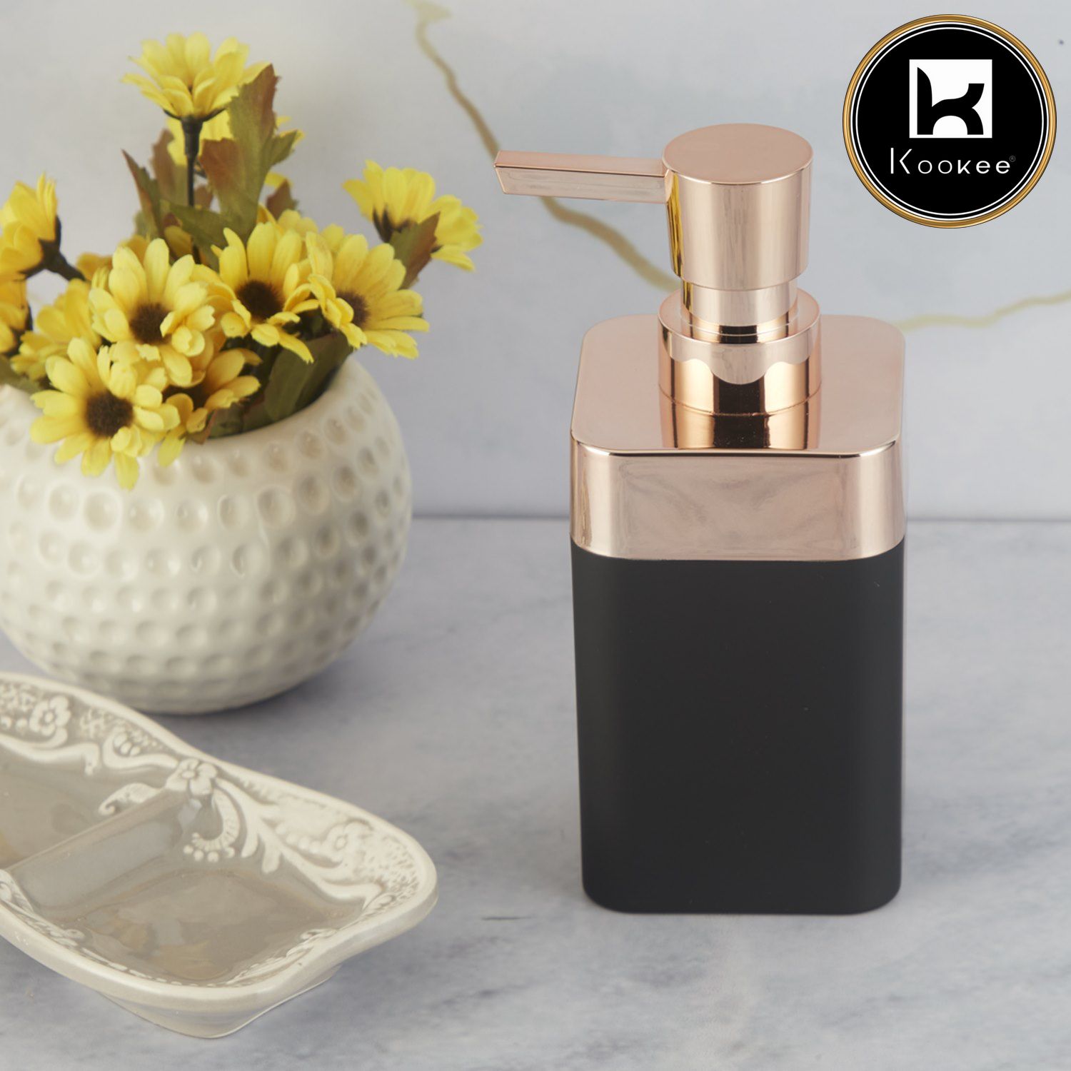 Kookee Acrylic Soap Dispensers, Black, ART09954