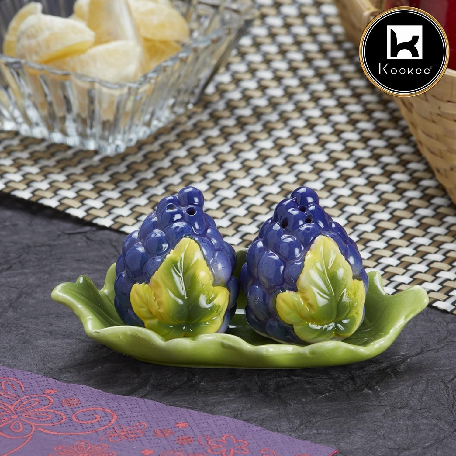 Ceramic Salt Pepper Container Set with tray (9970)