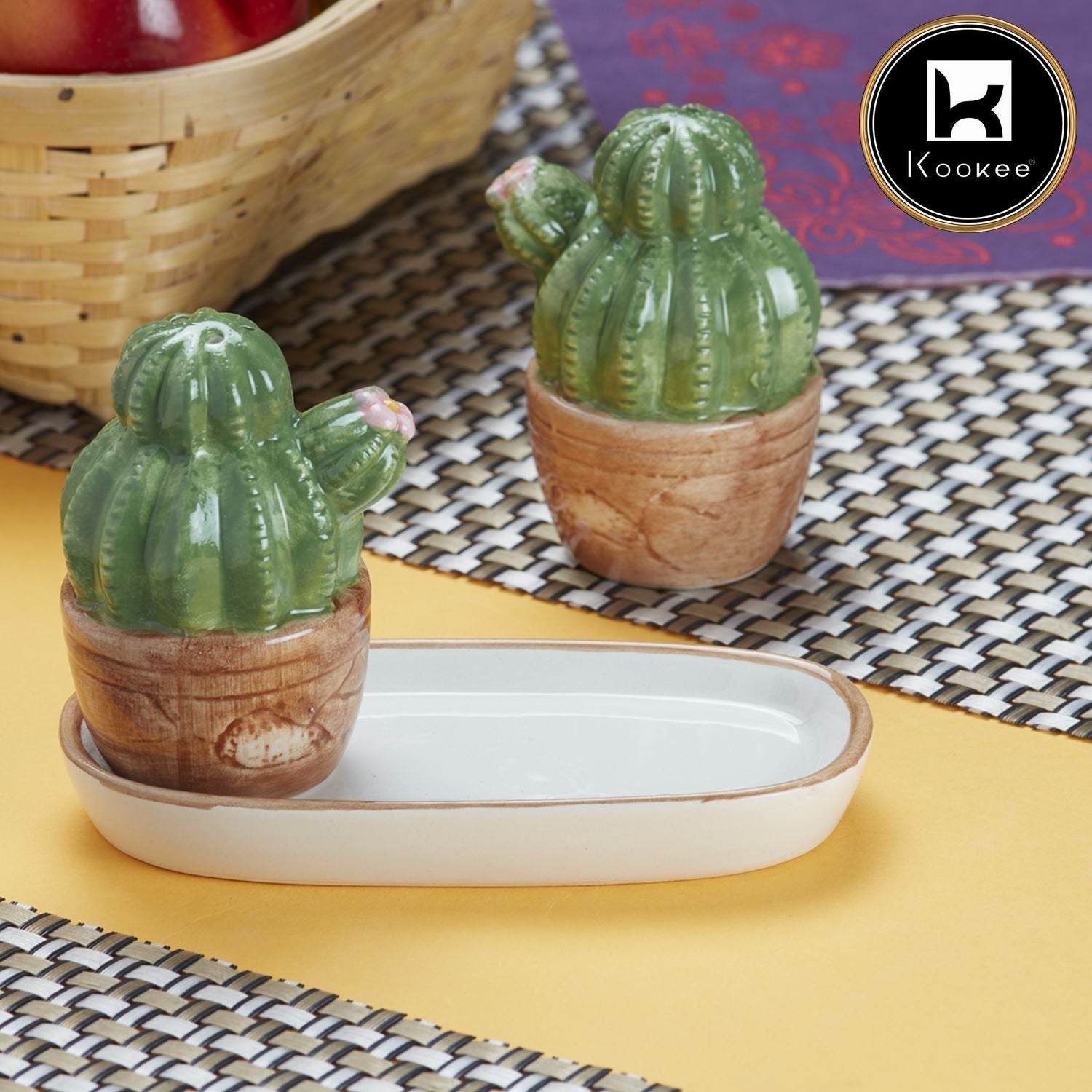 Ceramic Salt Pepper Container Set with tray (9982)