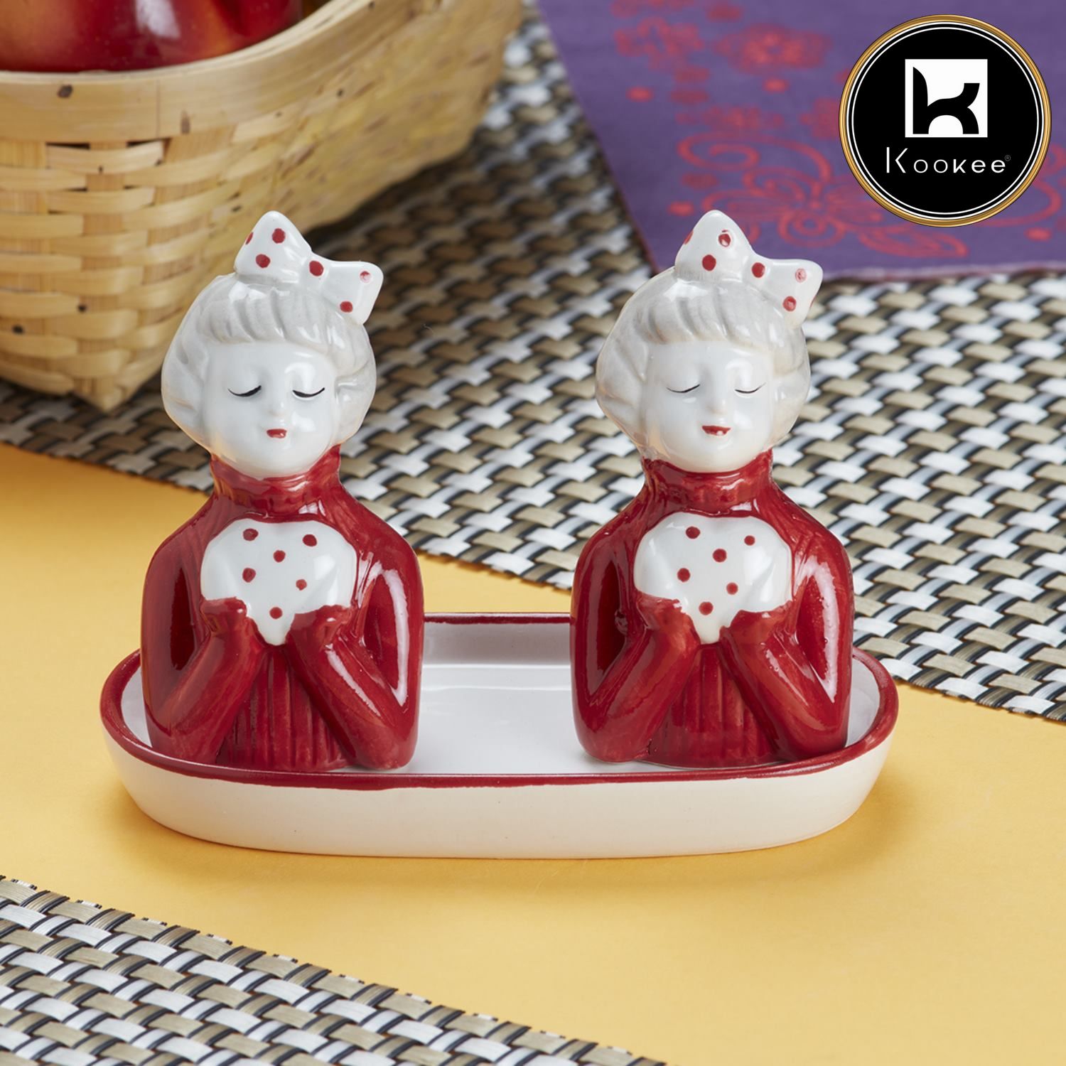 Kookee Ceramic Salt Pepper Container Set with tray (9985)