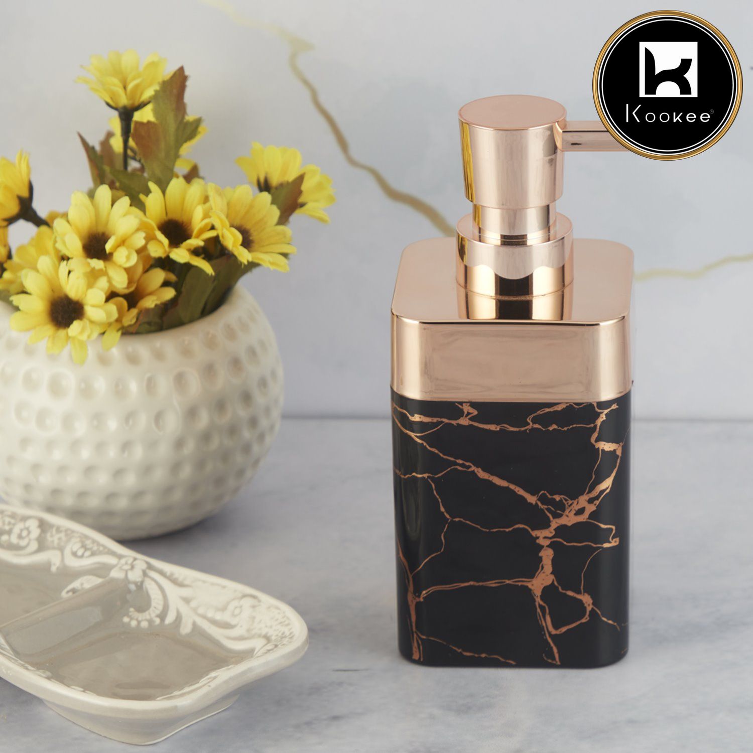 Kookee Acrylic Soap Dispensers, Black, ART09996
