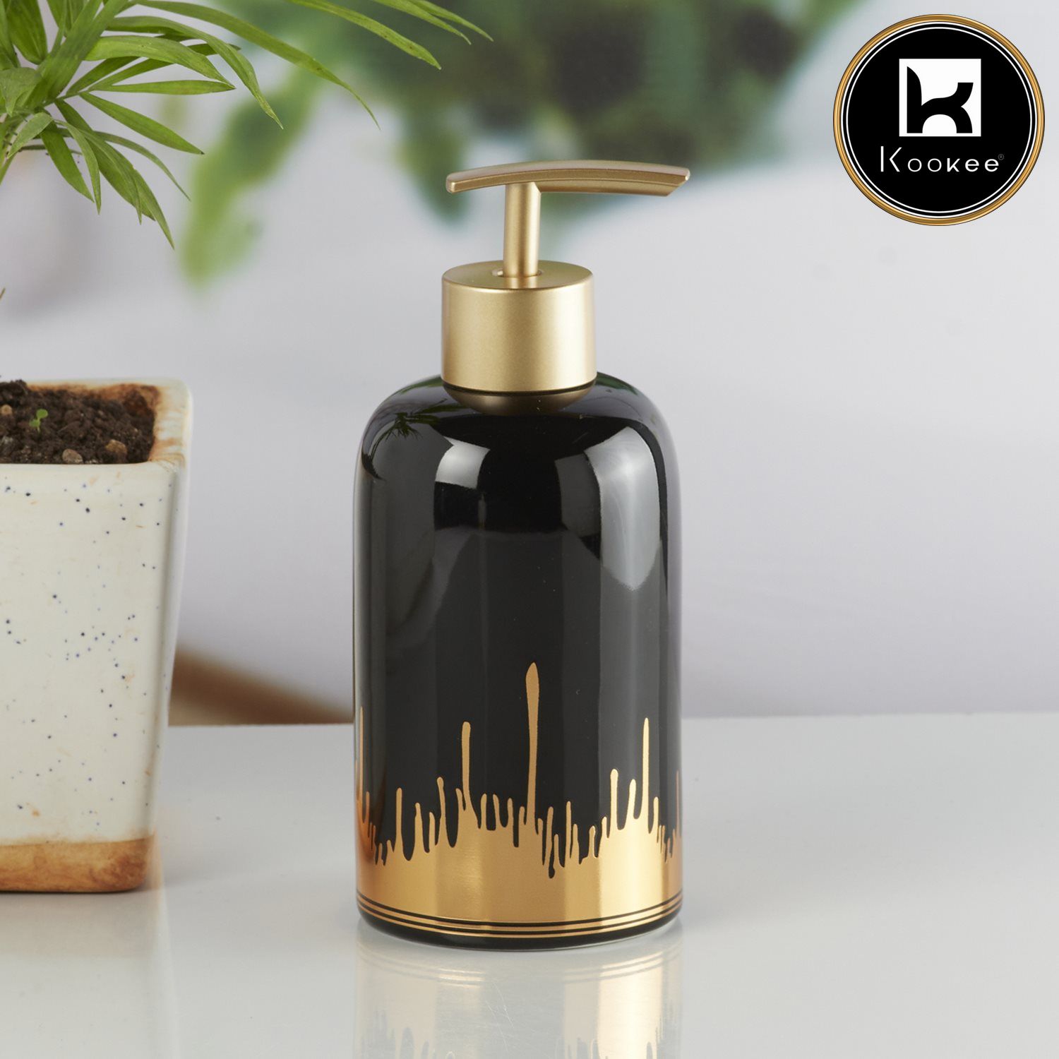 Ceramic Soap Dispenser for handwash for Bathroom, Black/Gold (Set of 1) (10288)