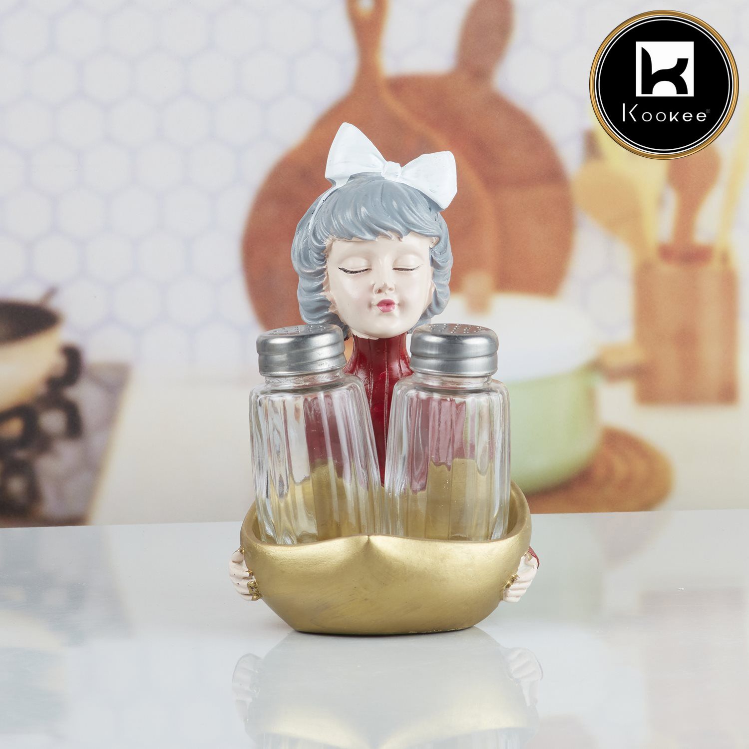 Polyresin Modern Girl Salt and Pepper Shakers Set holder (V-SALT-022-1)