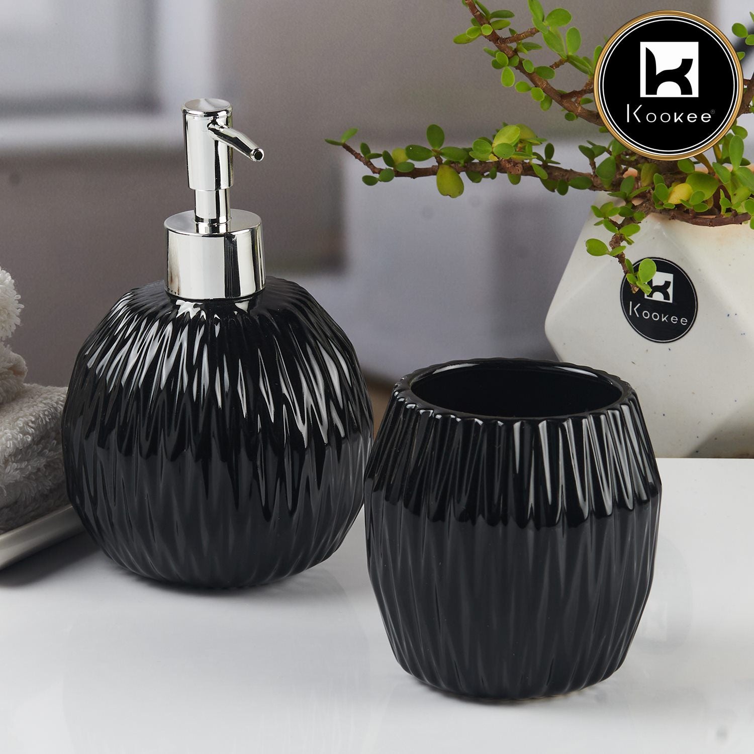 Kookee Ceramic Bathroom Sets, Black, ART11106