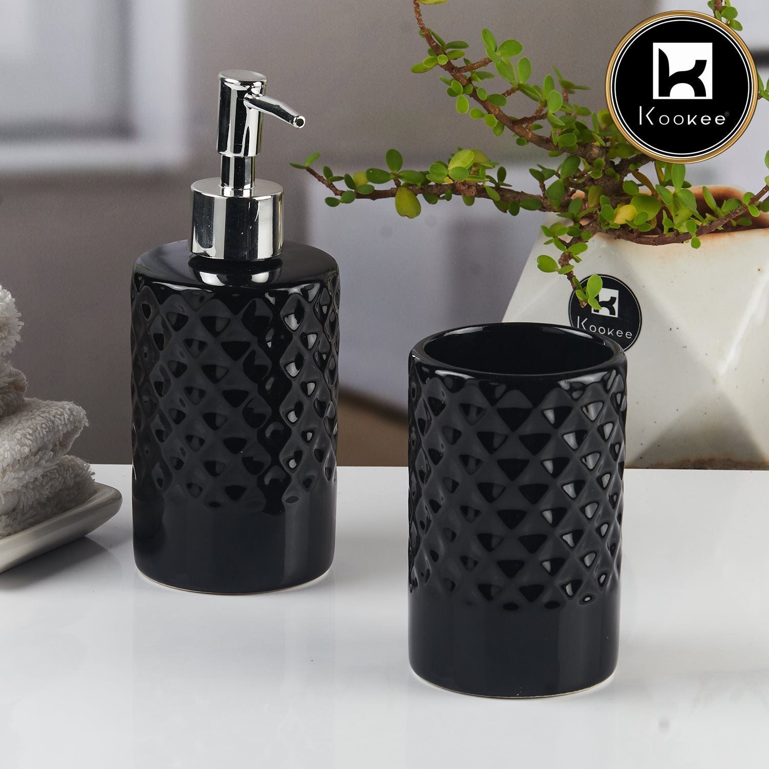 Ceramic Bathroom Accessories Set of 2 with Soap Dispenser (V-CBS-003-11)