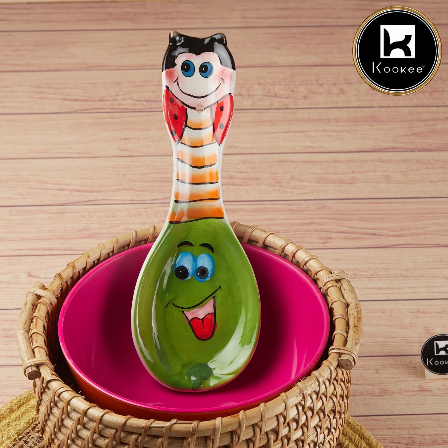 Ceramic Serving Spoon with Cartoon Design, Set of 1 (V-SERVS-001-1)