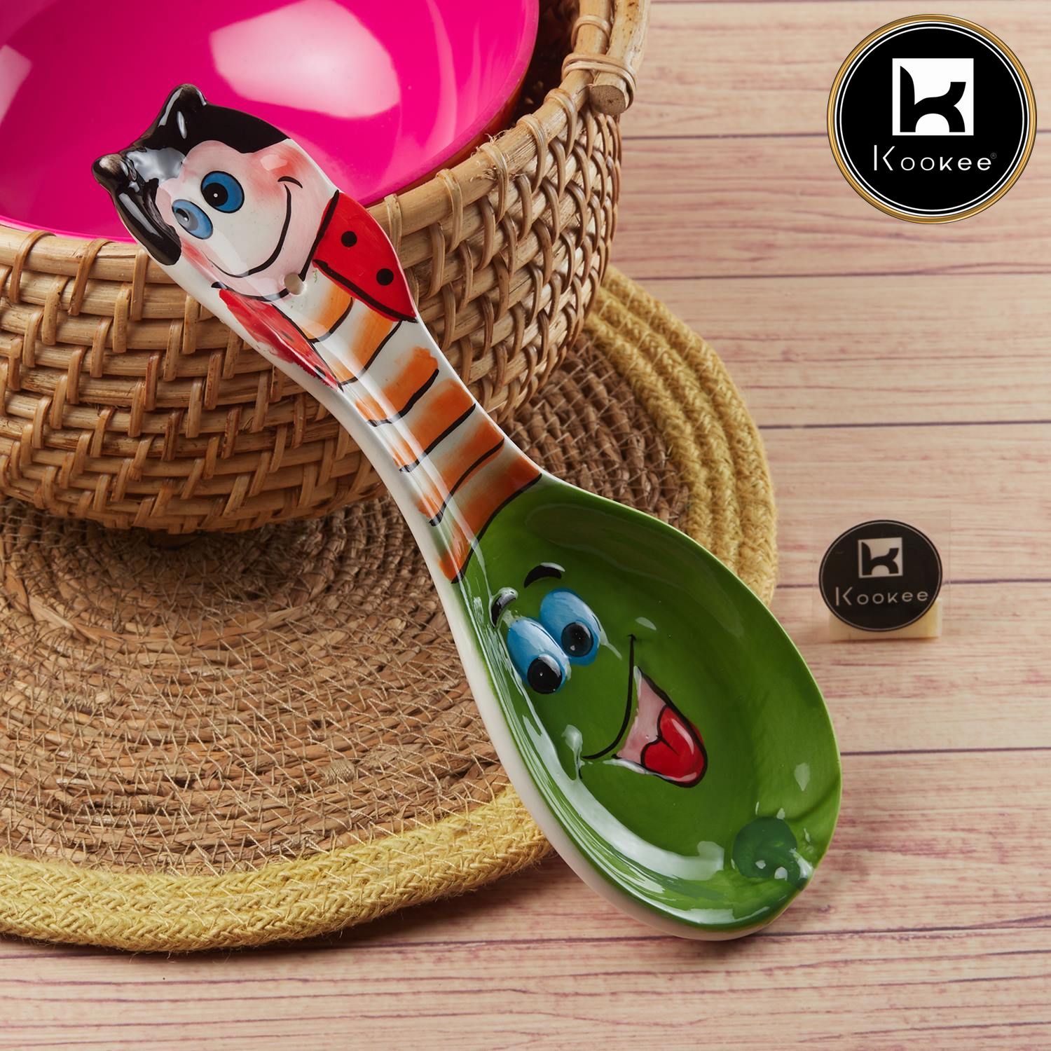 Ceramic Serving Spoon with Cartoon Design, Set of 1 (V-SERVS-001-1)