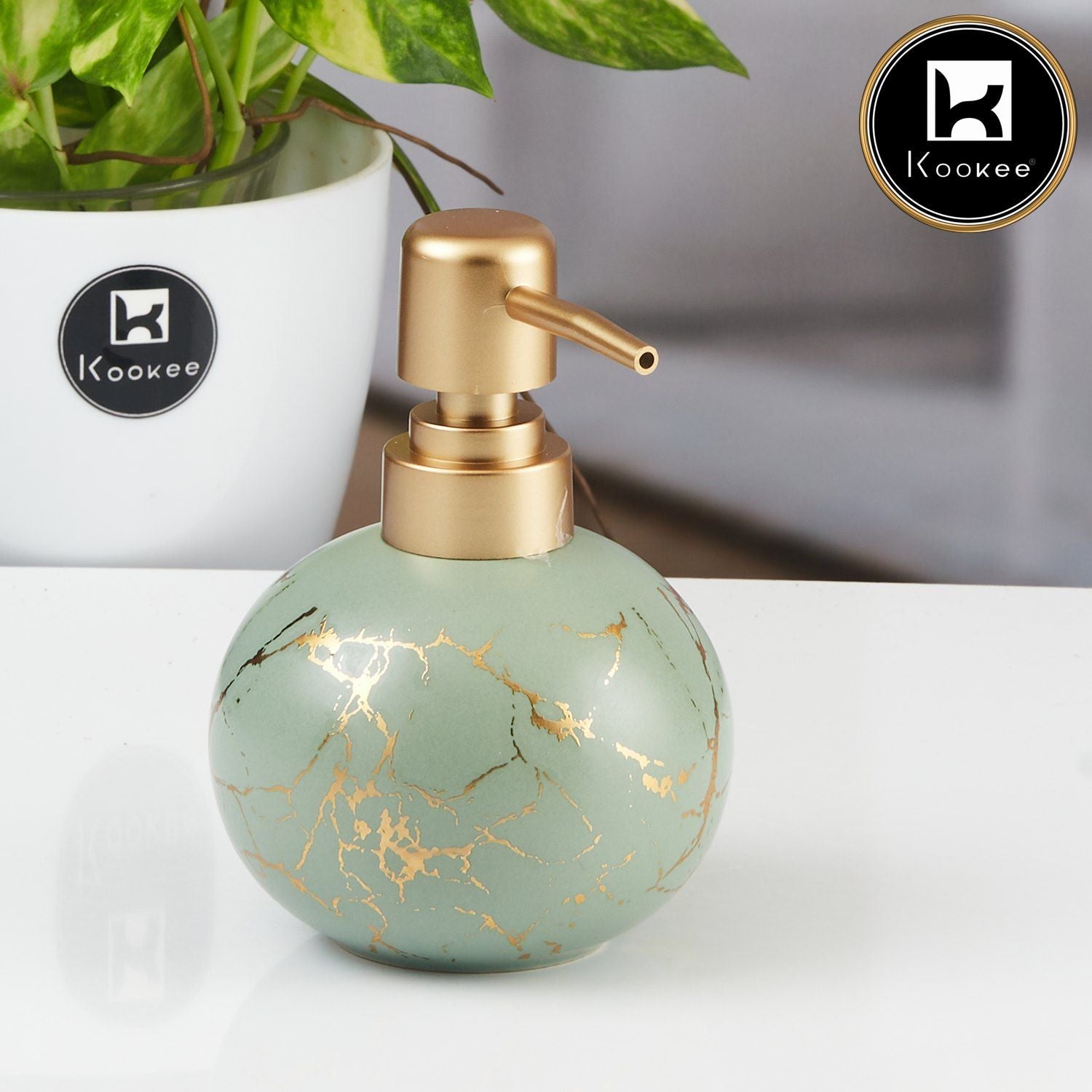 Ceramic Soap Dispenser for handwash for Bathroom, Black/Gold, (Set of 1) (11333)