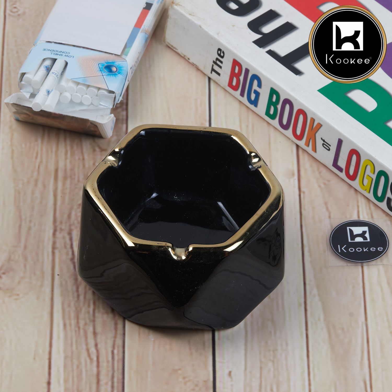 Groovy Ceramic Ashtray for Home & Office, Black (11351)
