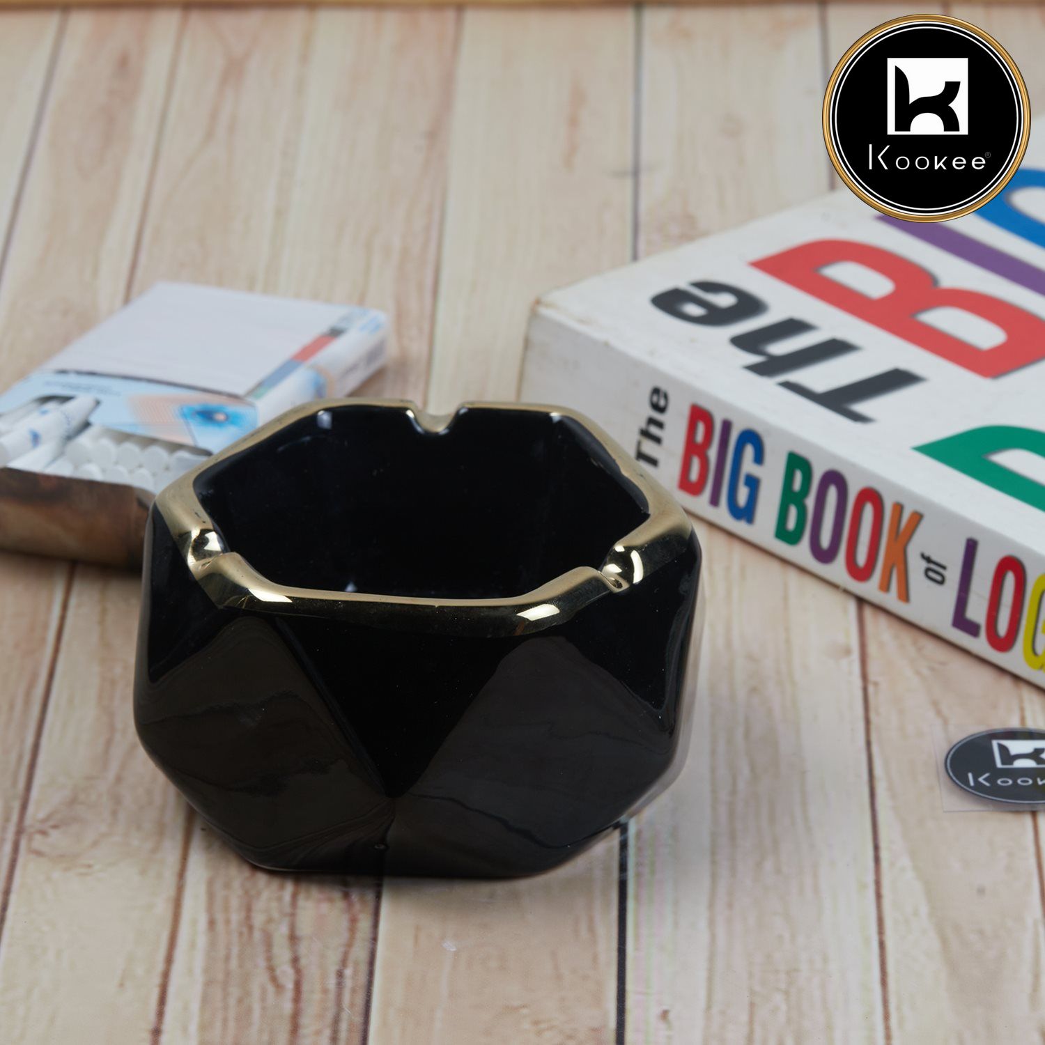 Groovy Ceramic Ashtray for Home & Office, Black (11351)