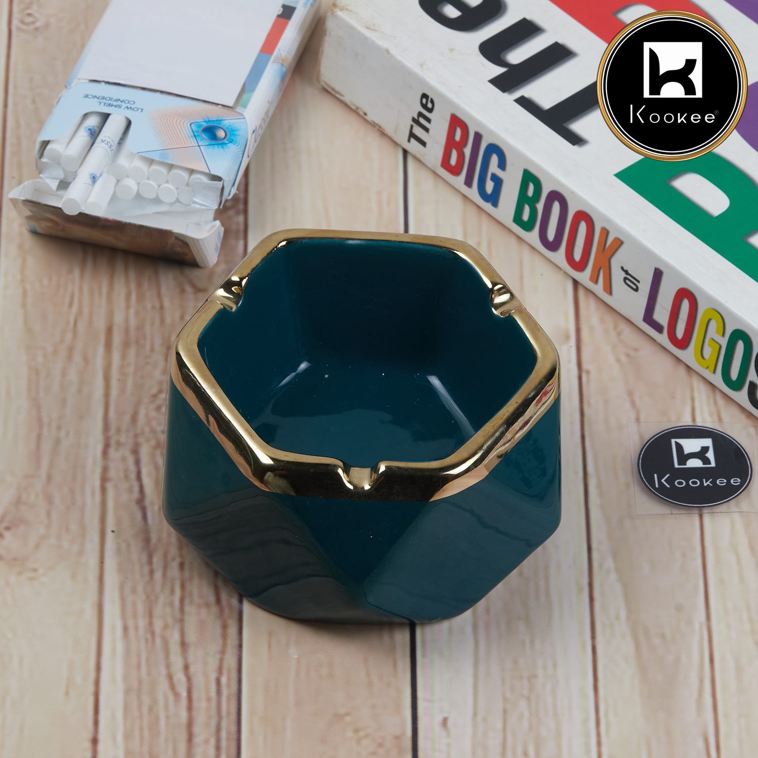 Groovy Ceramic Ashtray for Home & Office, Green (10352)