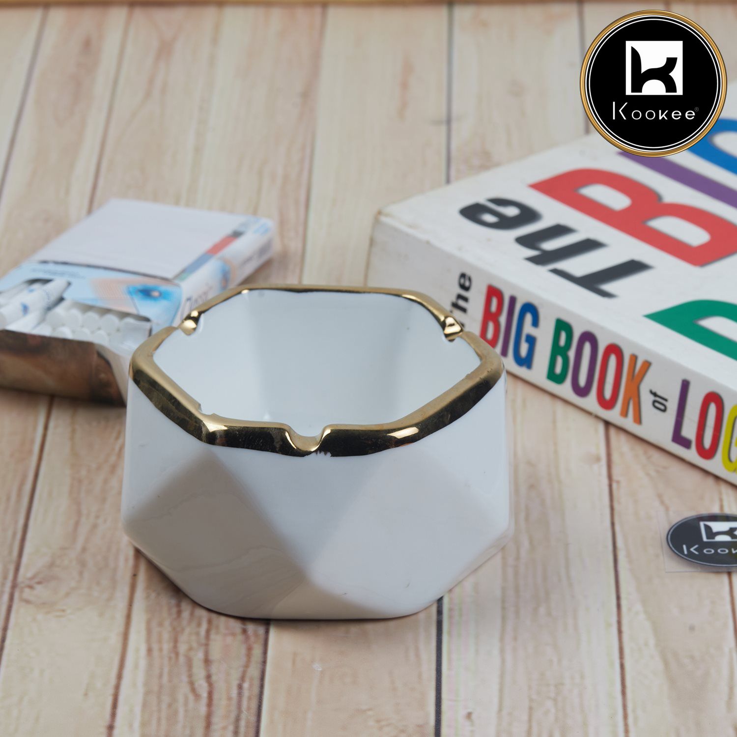 Kookee Groovy Ceramic Ashtray - Unique and Colorful Smoking Accessory with Retro Vibes - Funky Decor for Smokers and Collectors, White