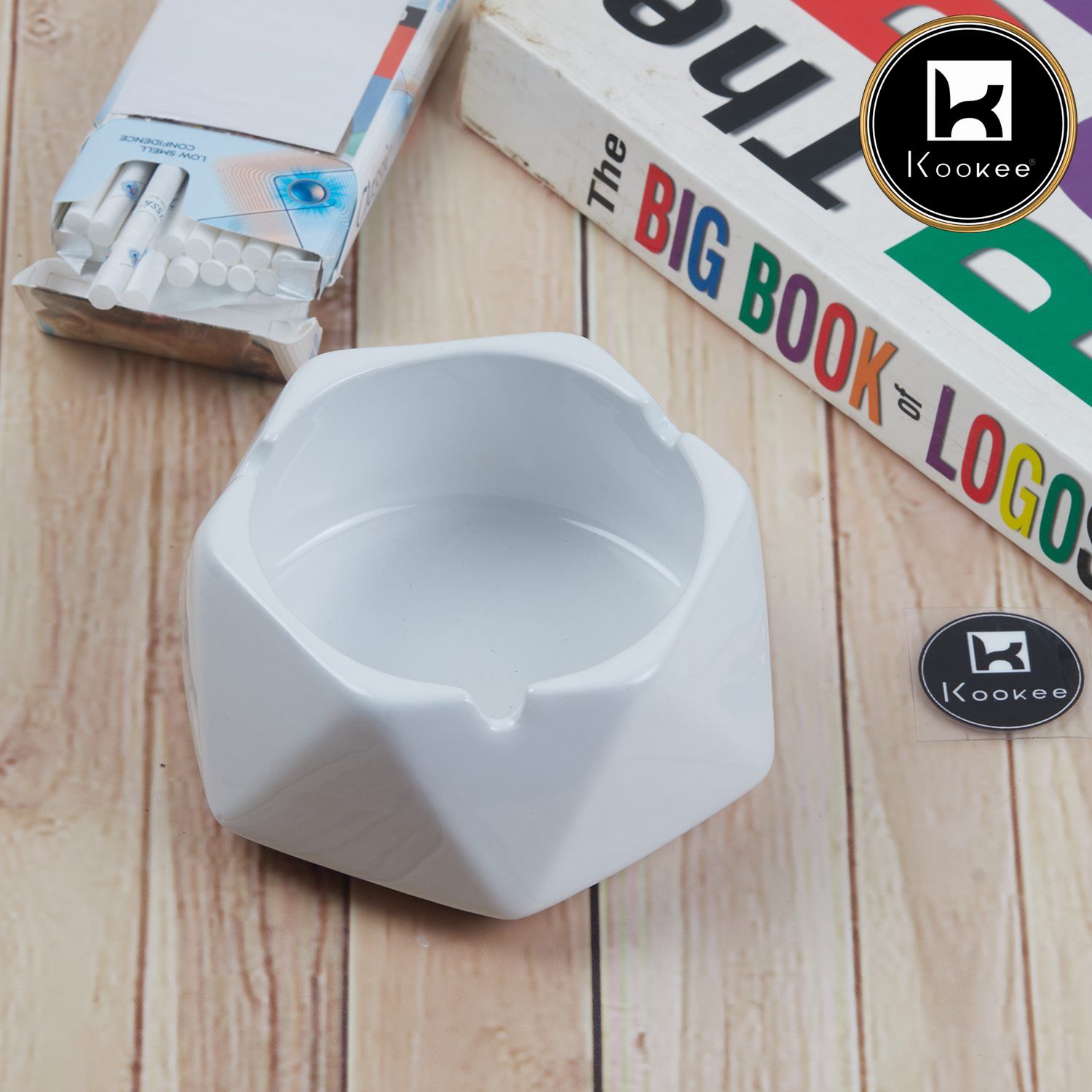 Kookee Groovy Ceramic Ashtray for Home & Office, White (11372)