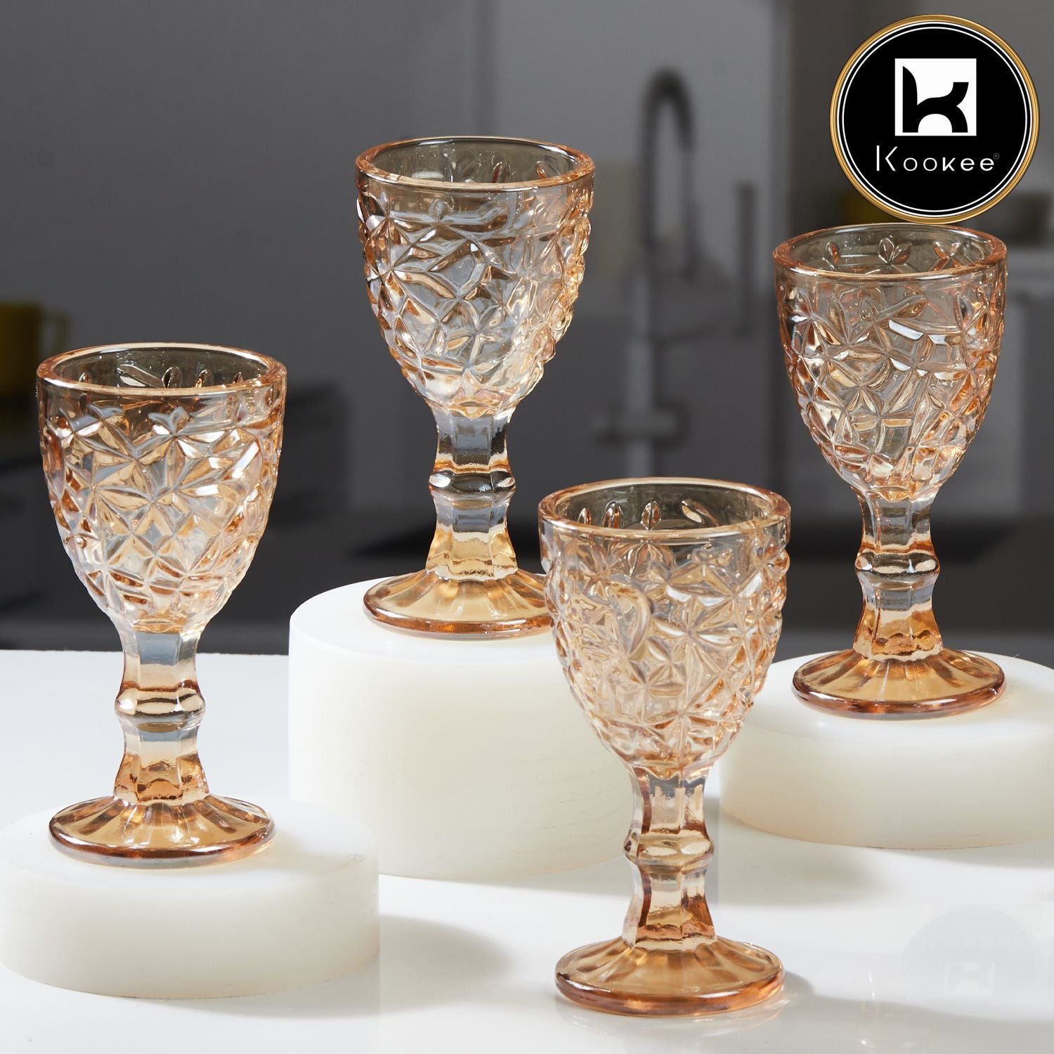 Kookee Wine Glasses, Gold, ART11900