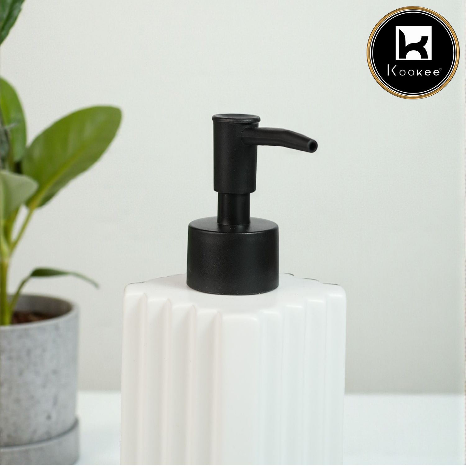Ceramic Soap Dispenser for handwash for Bathroom, White, (Set of 1) (12235)