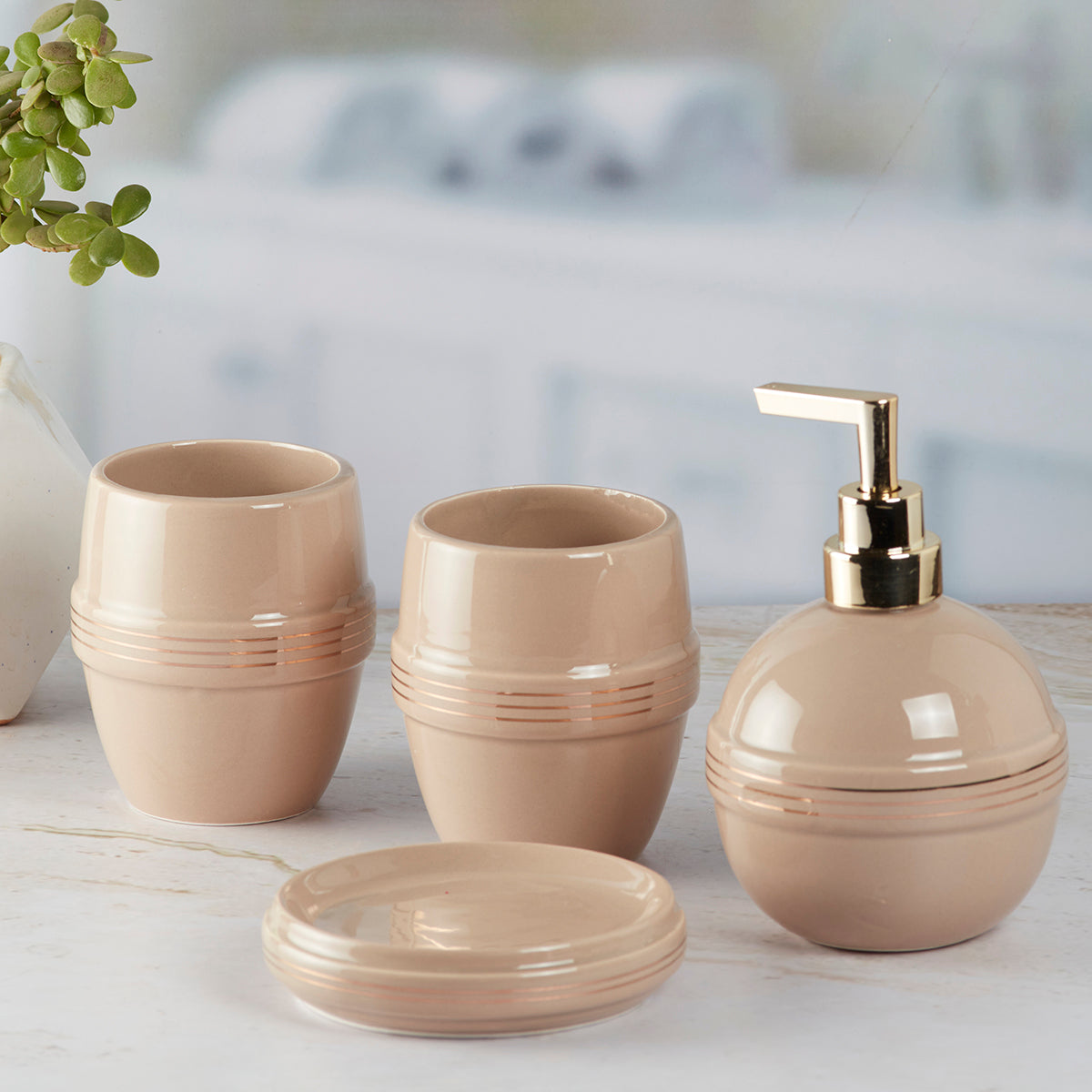 Ceramic Bathroom Accessories Set of 4 Bath Set with Soap Dispenser (5758)