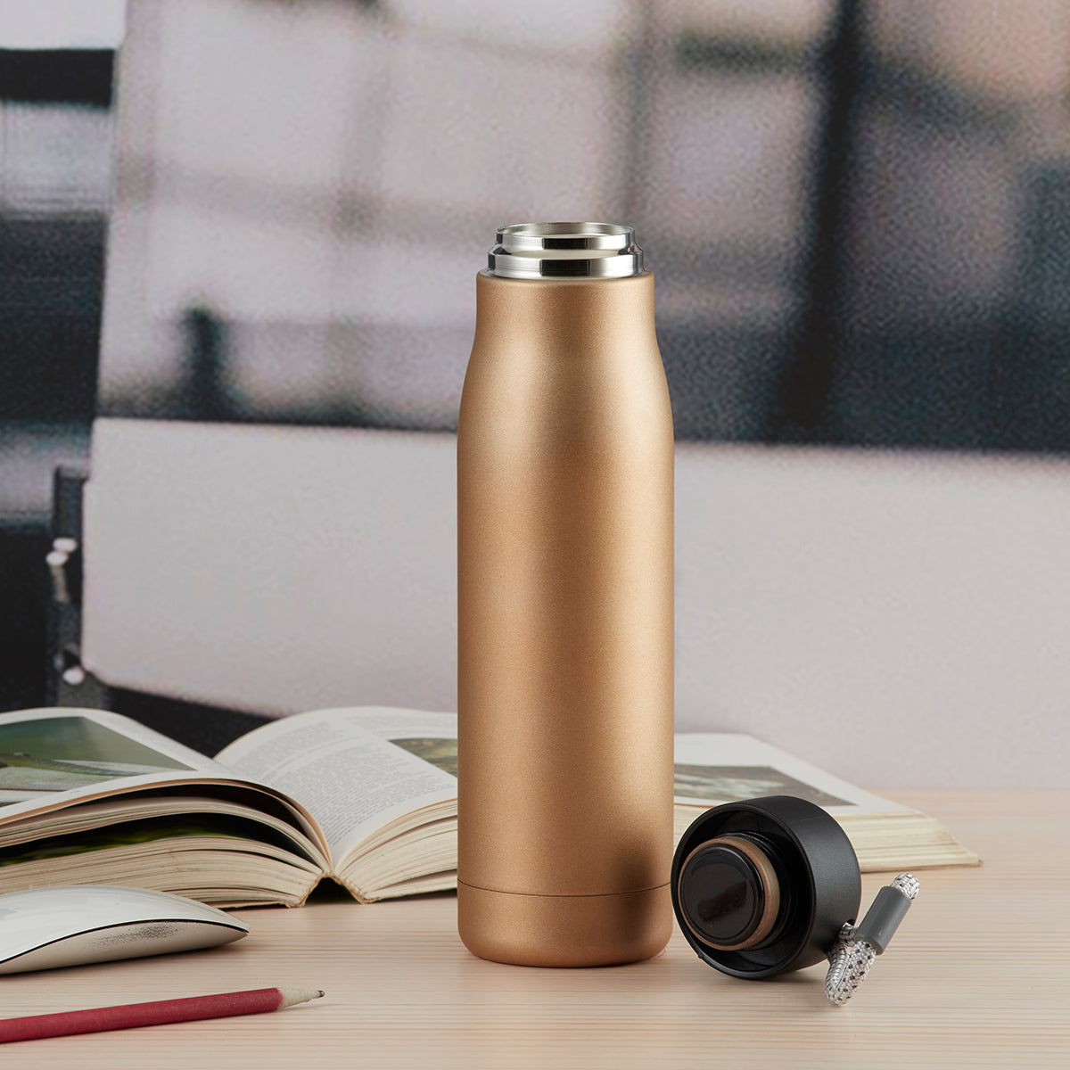 Stainless Steel Vacuum Insulated double wall Water Bottle - 500ml (107-B)
