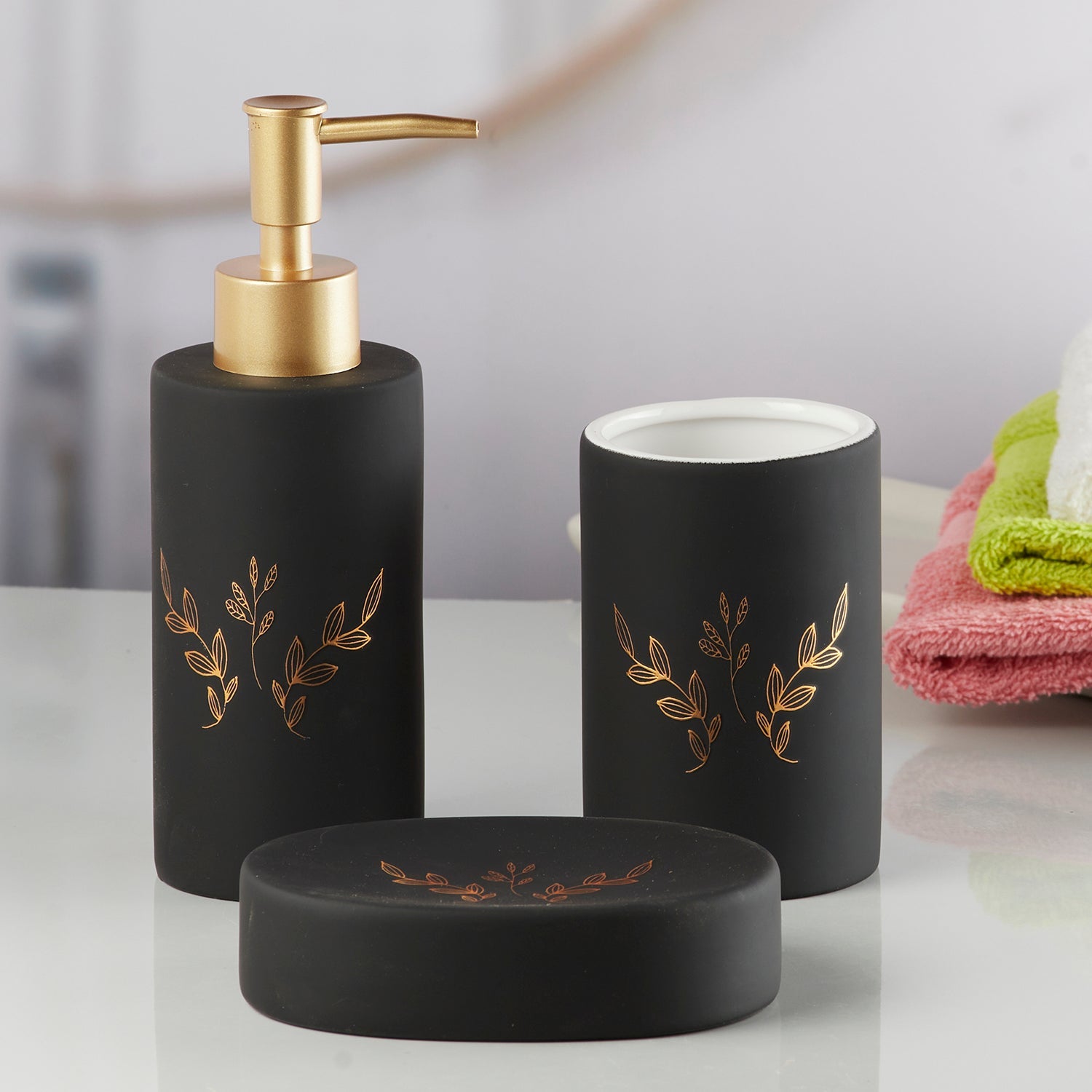 Ceramic Bathroom Accessories Set of 3 Bath Set with Soap Dispenser (7644)