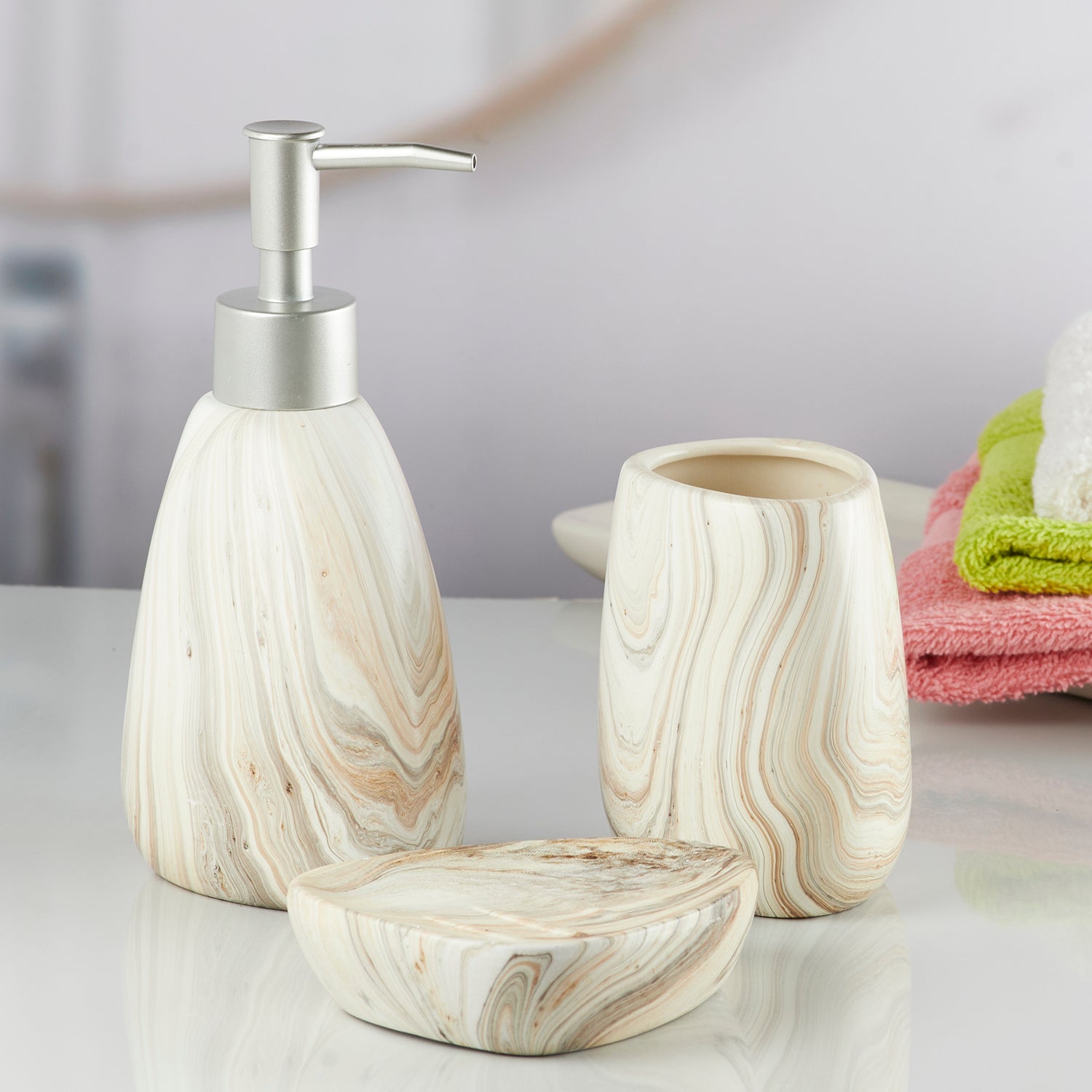 Ceramic Bathroom Accessories Set of 3 Bath Set with Soap Dispenser (7646)