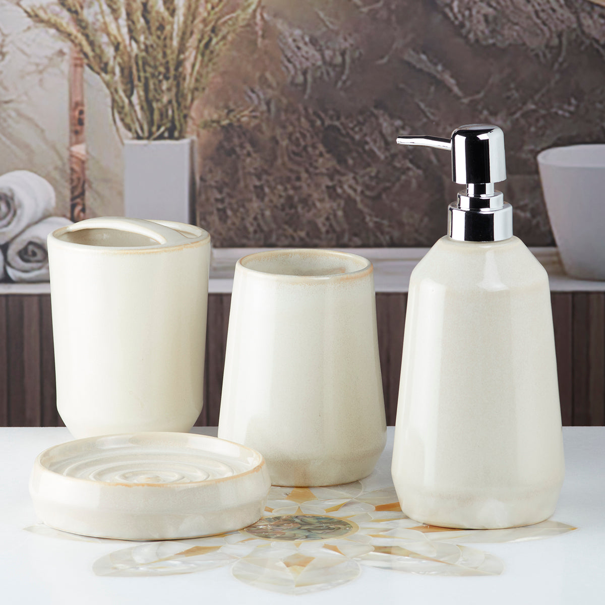Ceramic Bathroom Accessories Set of 4 Bath Set with Soap Dispenser (7716)