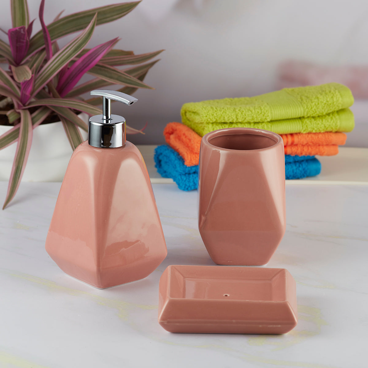 Ceramic Bathroom Accessories Set of 3 Bath Set with Soap Dispenser (8125)