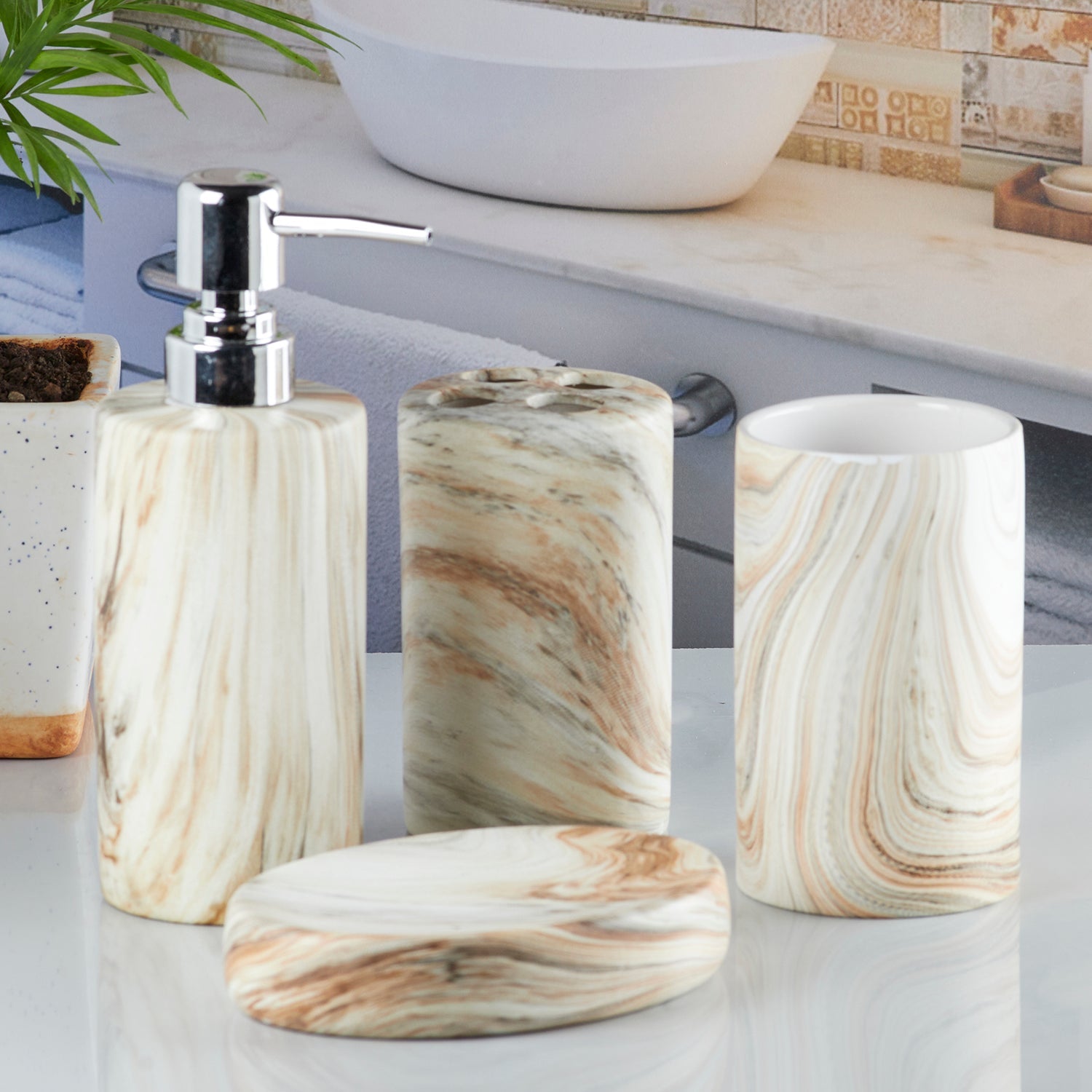 Ceramic Bathroom Accessories Set of 4 Bath Set with Soap Dispenser (8243)