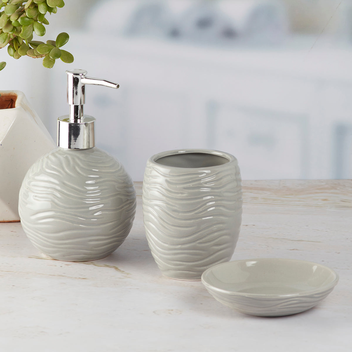 Ceramic Bathroom Accessories Set of 3 Bath Set with Soap Dispenser (9616)