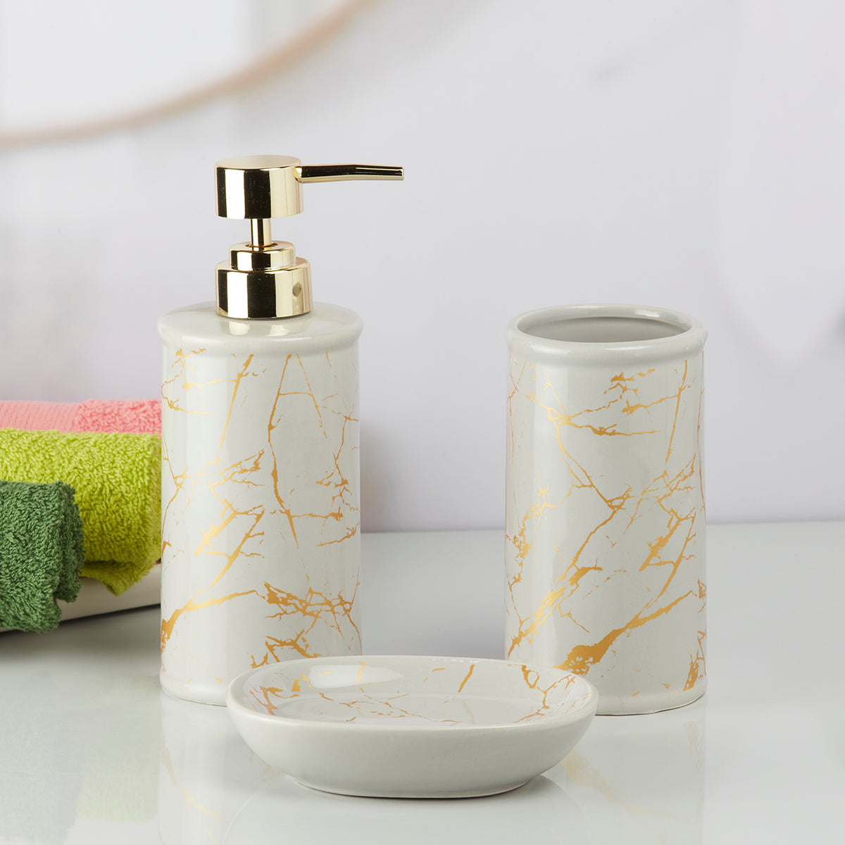 Ceramic Bathroom Accessories Set of 3 Bath Set with Soap Dispenser (9731)
