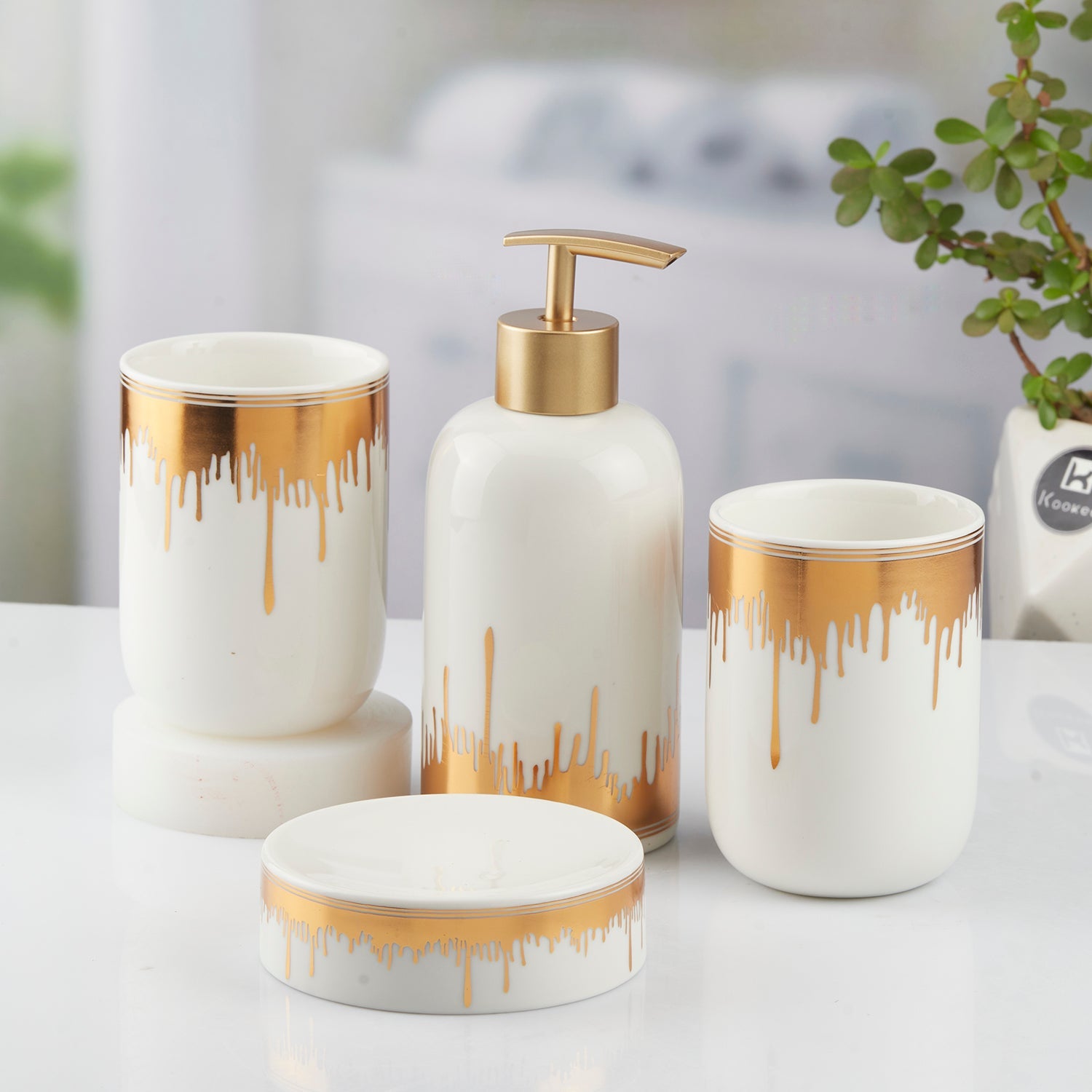Ceramic Bathroom Accessories Set of 4 Bath Set with Soap Dispenser (9738)